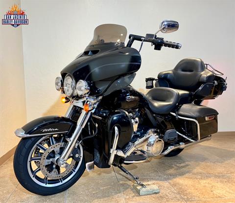 2019 Harley-Davidson Electra Glide® Ultra Classic® in Pasadena, Texas - Photo 3