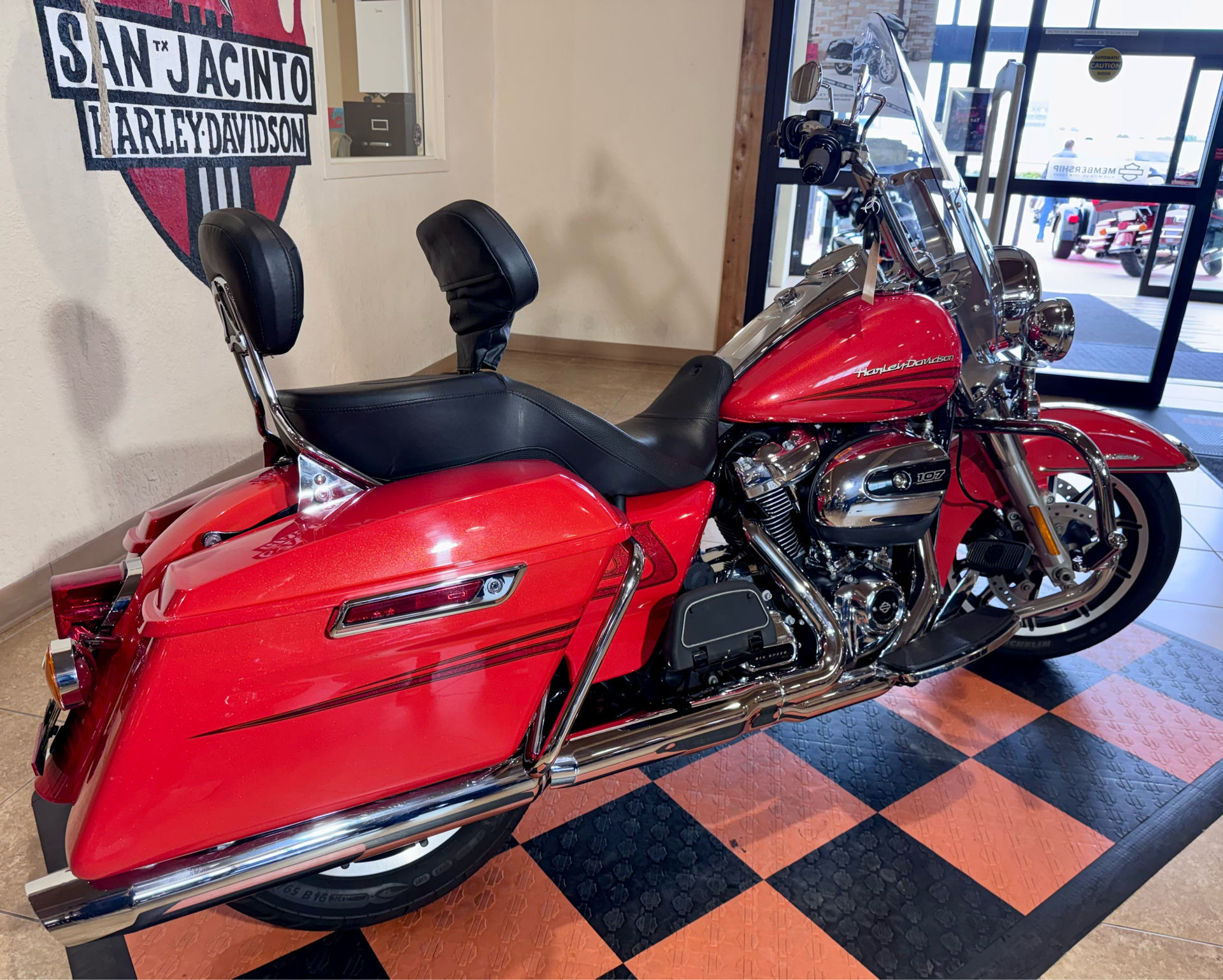 2017 Harley-Davidson Road King® in Pasadena, Texas - Photo 2