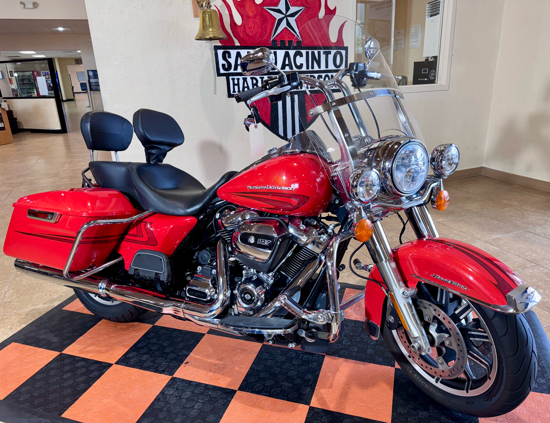 2017 Harley-Davidson Road King® in Pasadena, Texas - Photo 3