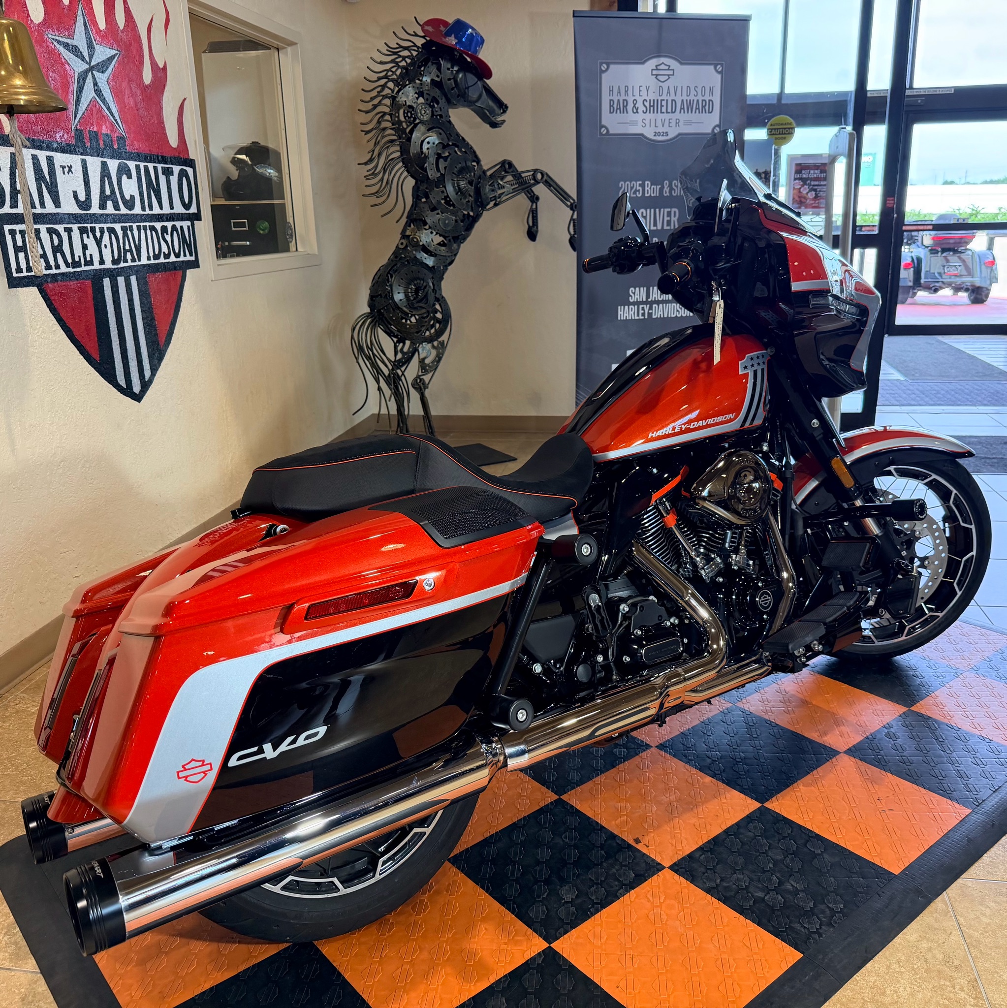 2024 Harley-Davidson CVO Street Glide® 3