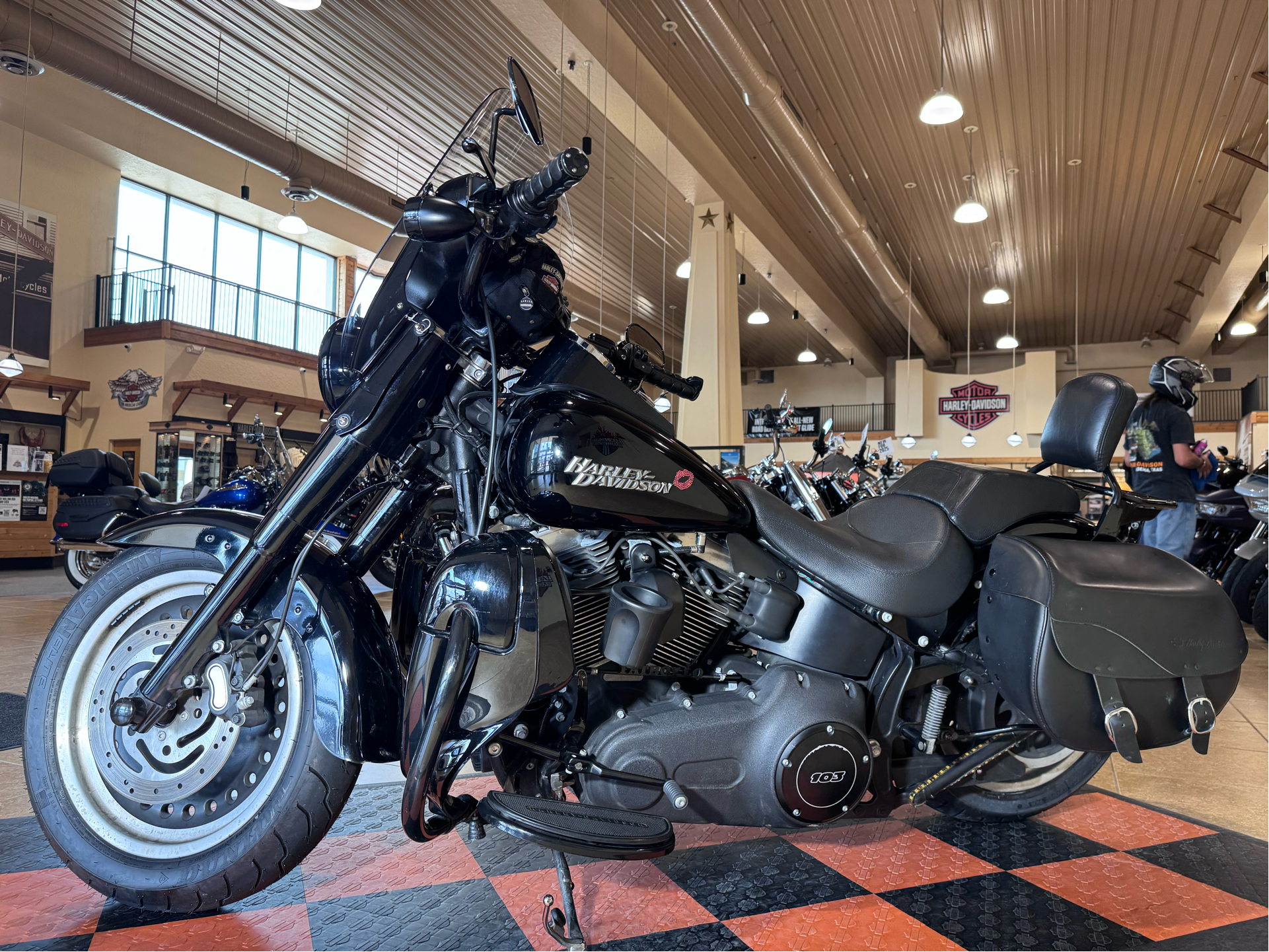 2012 Harley-Davidson Softail® Fat Boy® Lo in Pasadena, Texas - Photo 4