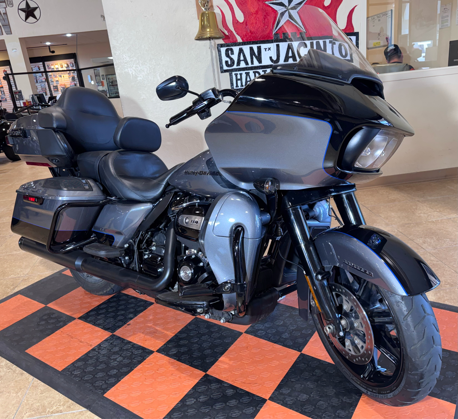 2021 Harley-Davidson Road Glide® Limited in Pasadena, Texas - Photo 2