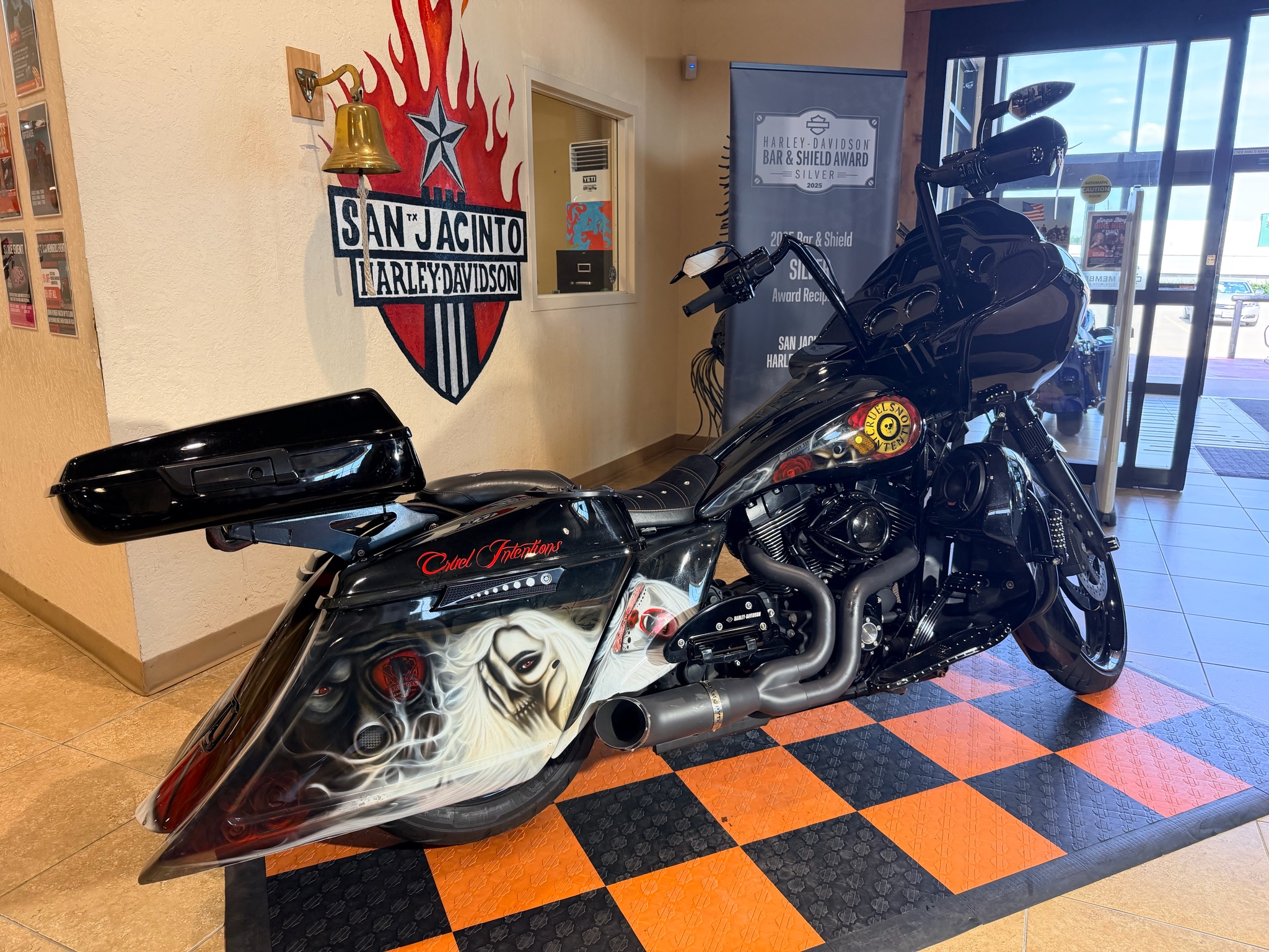 2016 Harley-Davidson Road Glide® Special in Pasadena, Texas - Photo 3