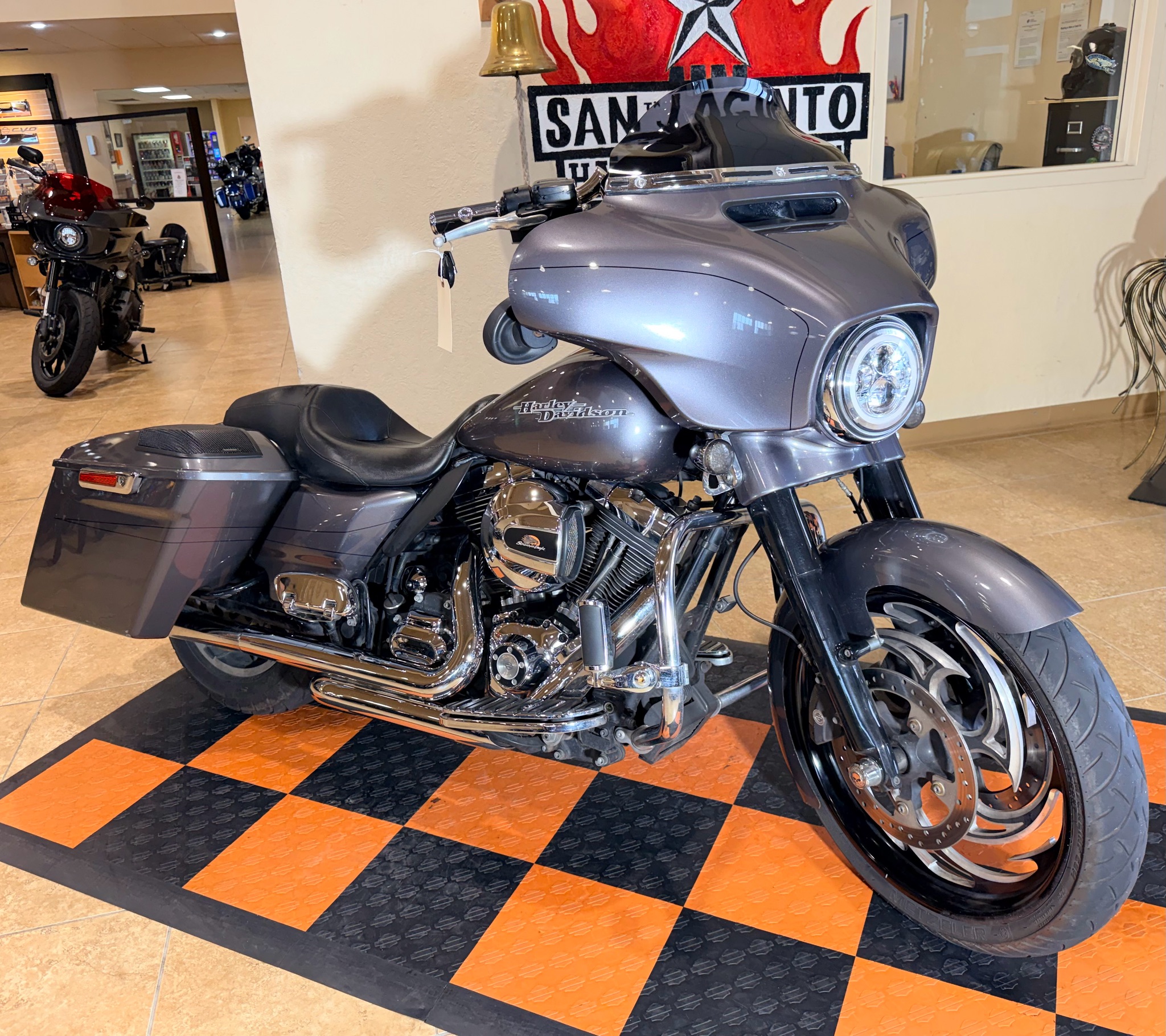 2014 Harley-Davidson Street Glide® Special 2