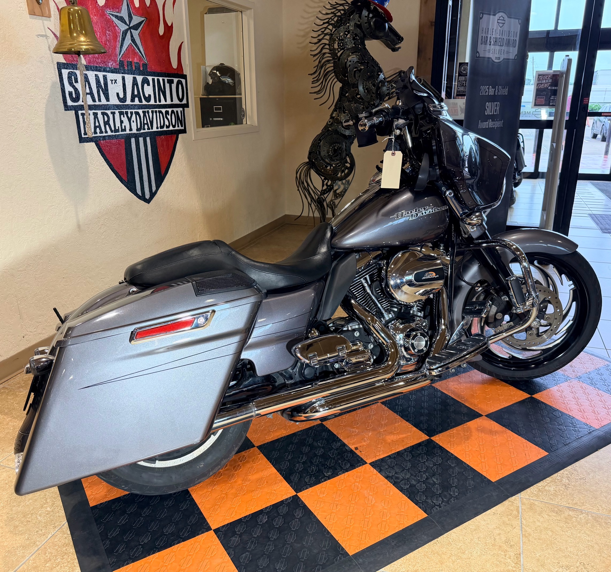 2014 Harley-Davidson Street Glide® Special 3