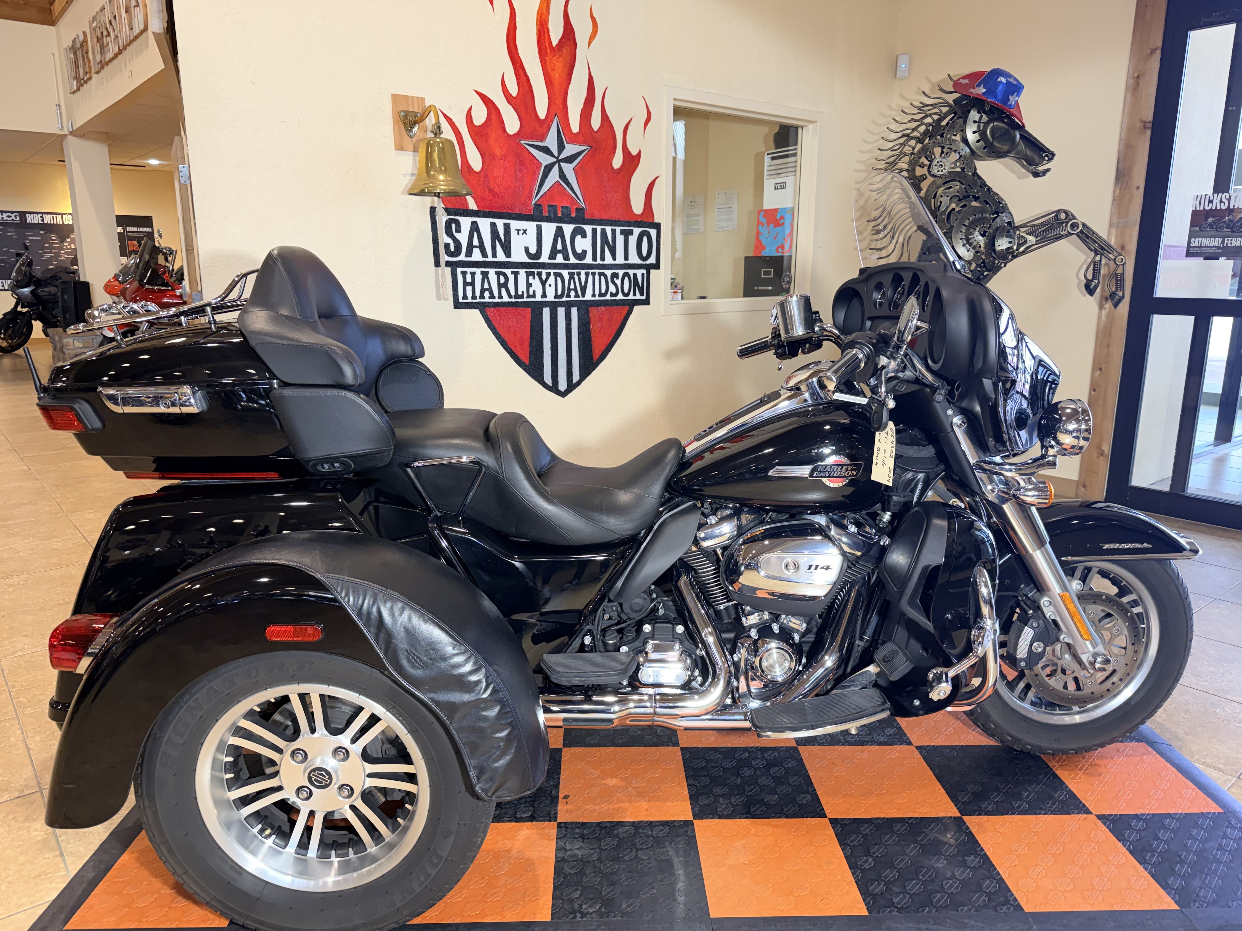 2024 Harley-Davidson Tri Glide® Ultra in Pasadena, Texas - Photo 1