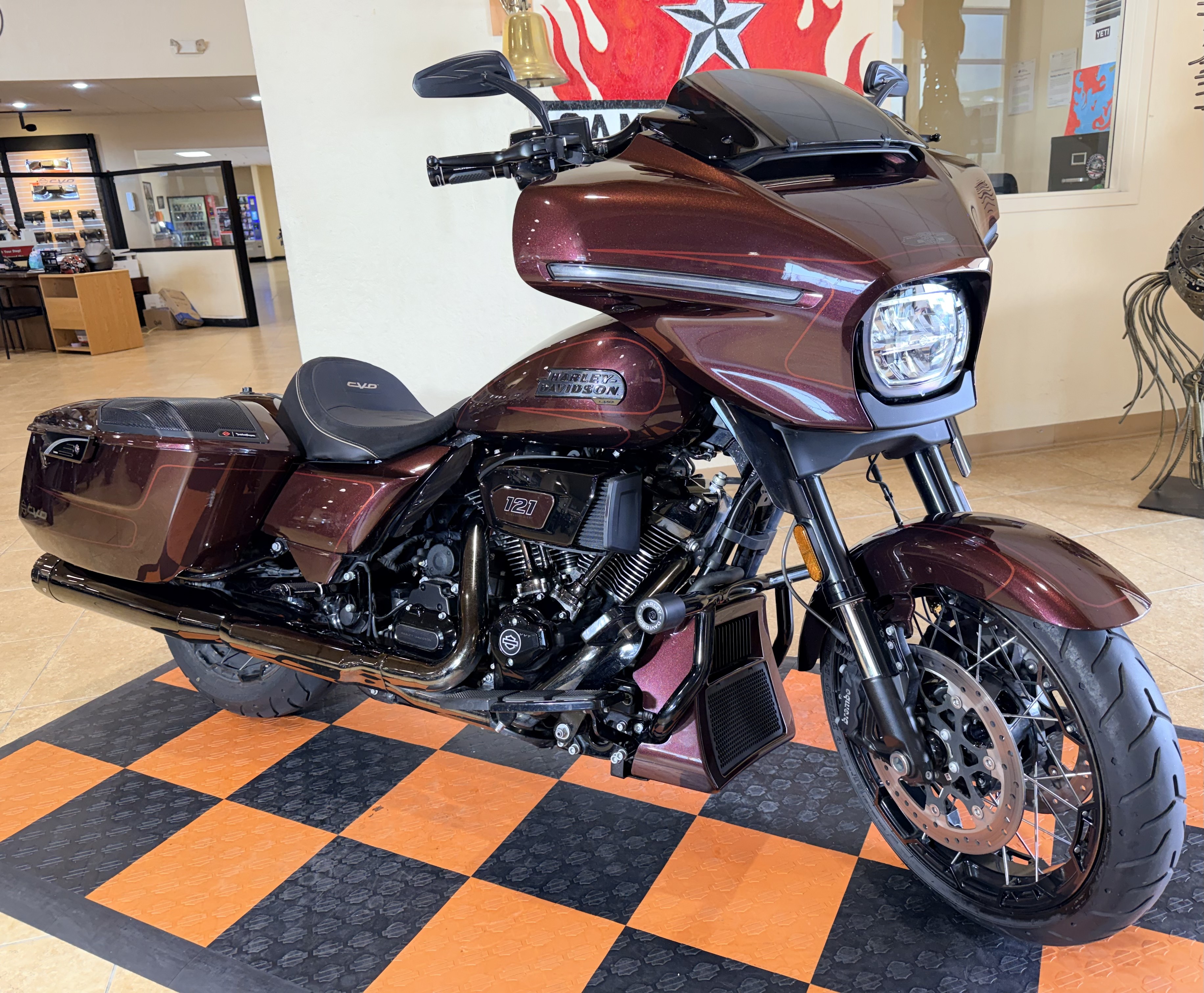 2024 Harley-Davidson CVO™ Street Glide® in Pasadena, Texas - Photo 3