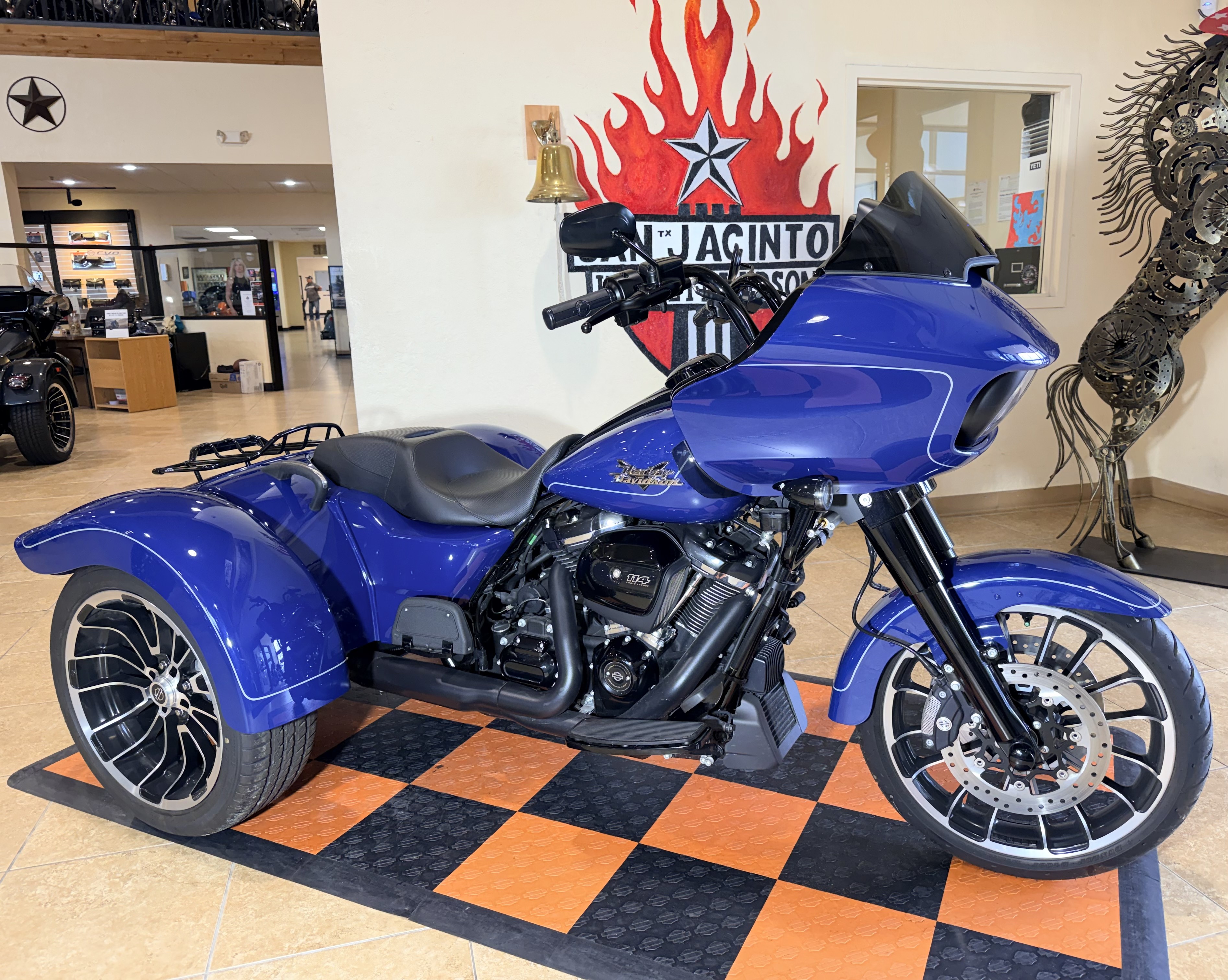 2023 Harley-Davidson Road Glide® 3 in Pasadena, Texas - Photo 2