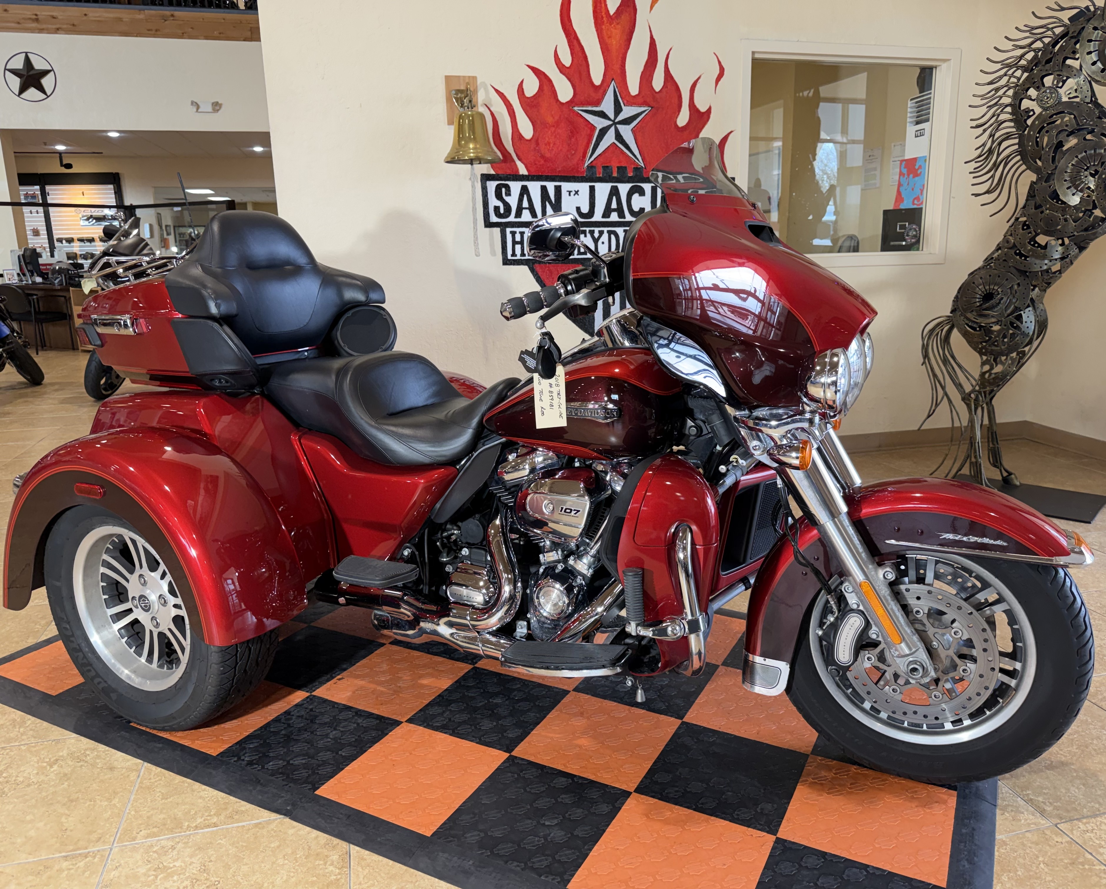 2018 Harley-Davidson Tri Glide® Ultra in Pasadena, Texas - Photo 3