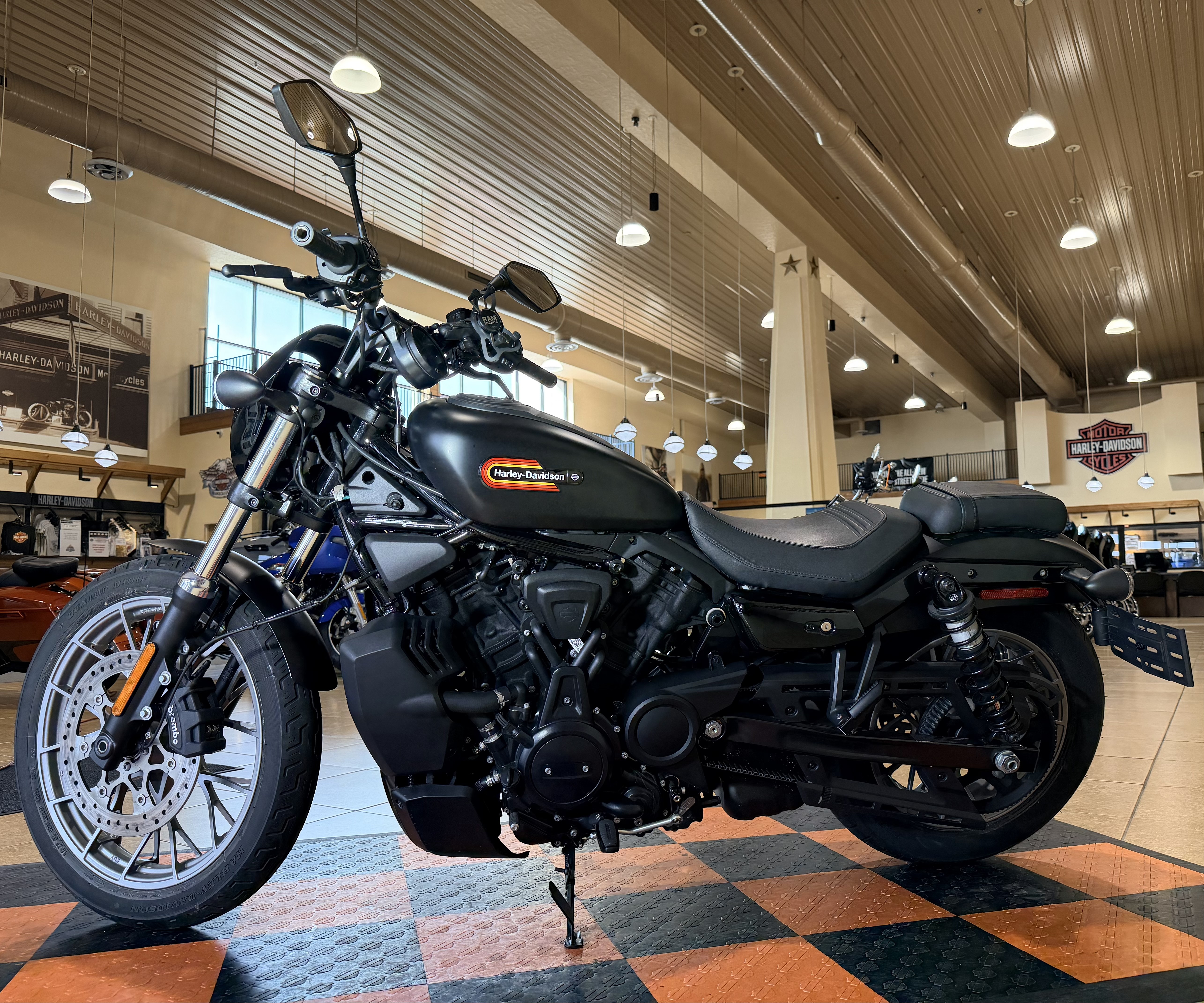 2025 Harley-Davidson Nightster® Special in Pasadena, Texas - Photo 4