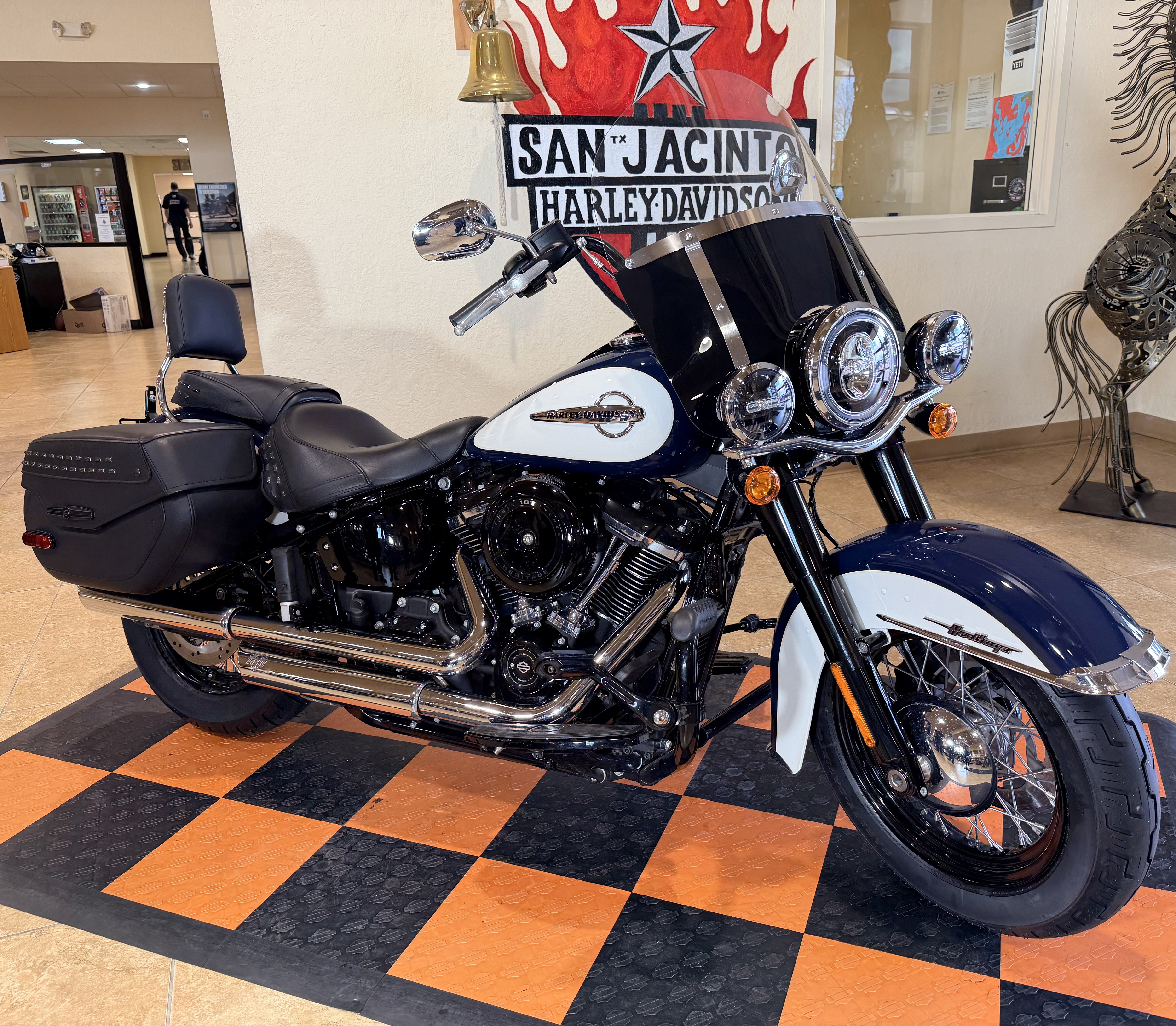 2019 Harley-Davidson Heritage Classic 107 in Pasadena, Texas - Photo 3