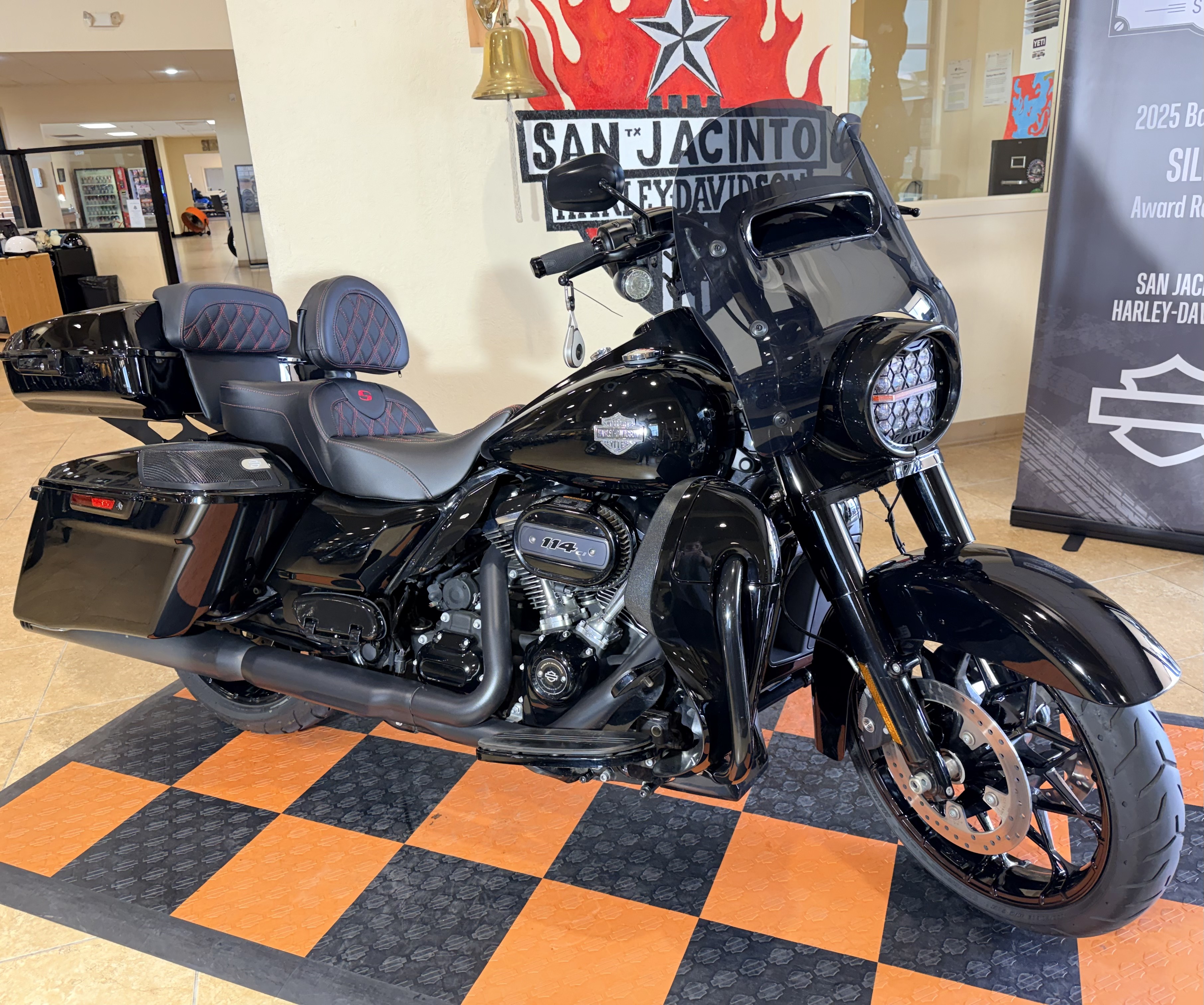 2024 Harley-Davidson Road King® Special in Pasadena, Texas - Photo 2