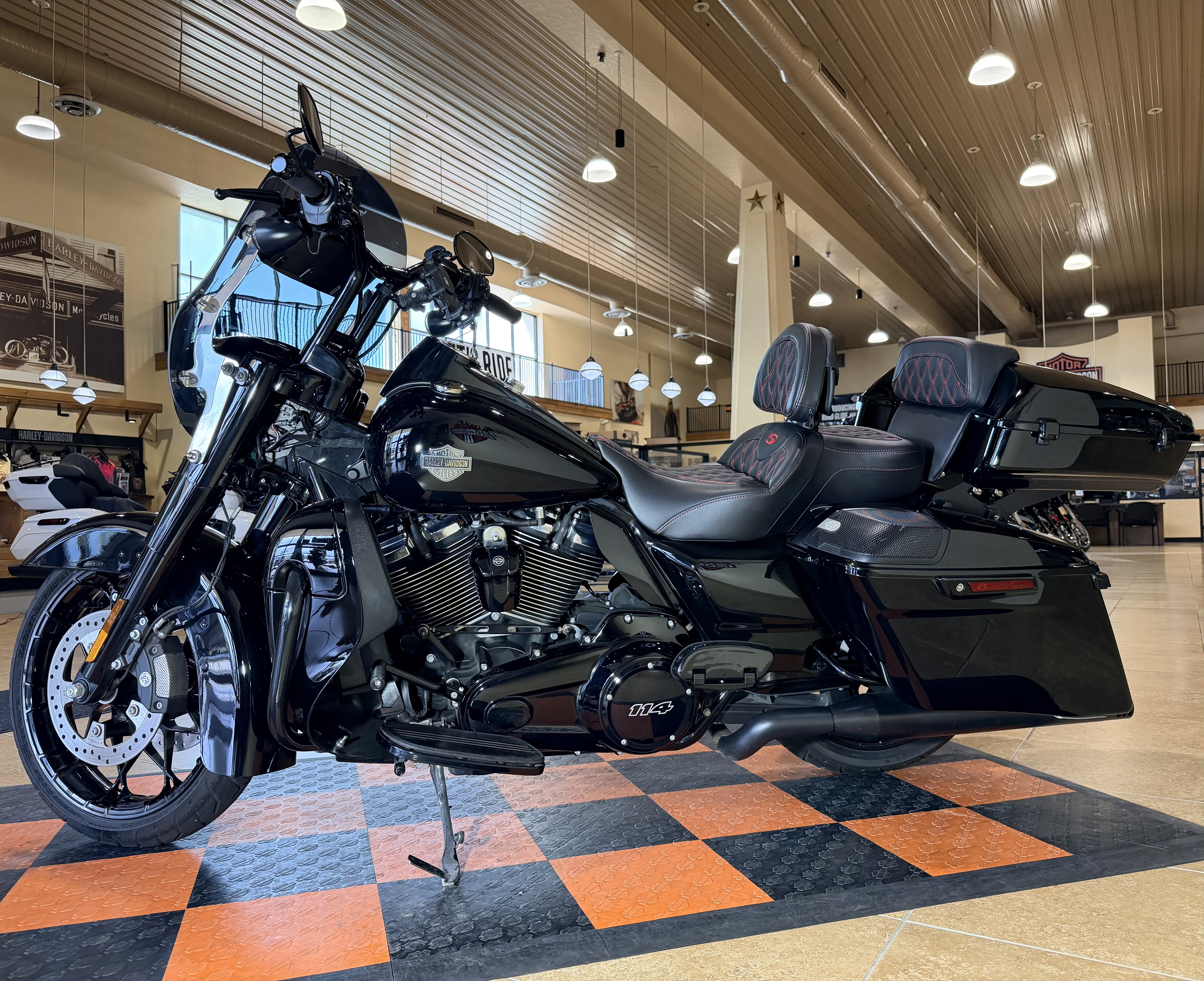 2024 Harley-Davidson Road King® Special in Pasadena, Texas - Photo 4