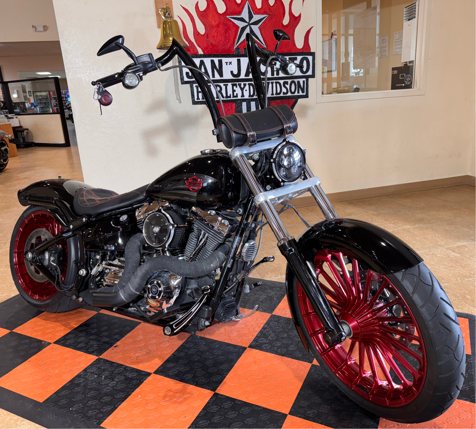 2017 Harley-Davidson Breakout® in Pasadena, Texas - Photo 3