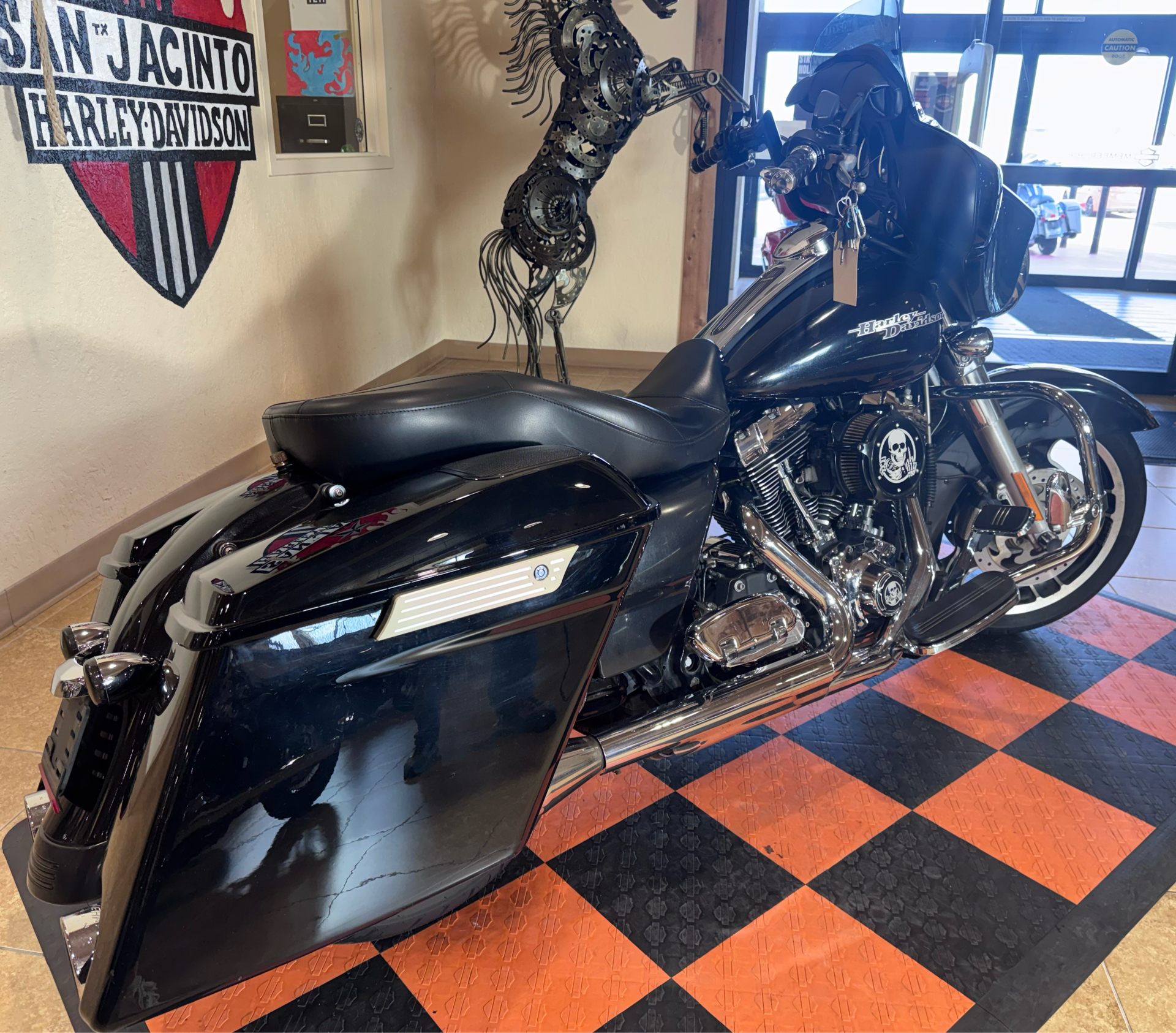 2013 Harley-Davidson Street Glide® in Pasadena, Texas - Photo 2