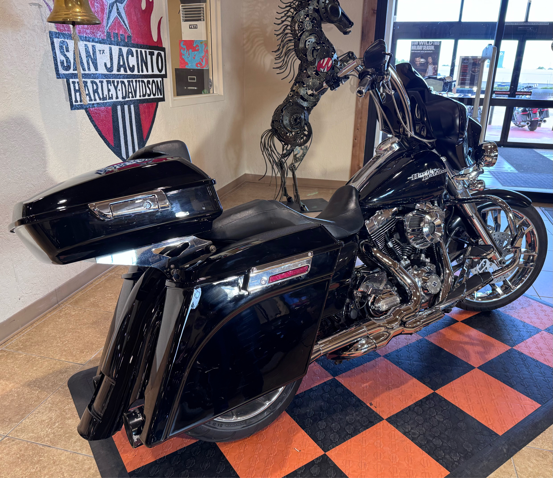 2013 Harley-Davidson Street Glide® in Pasadena, Texas - Photo 2