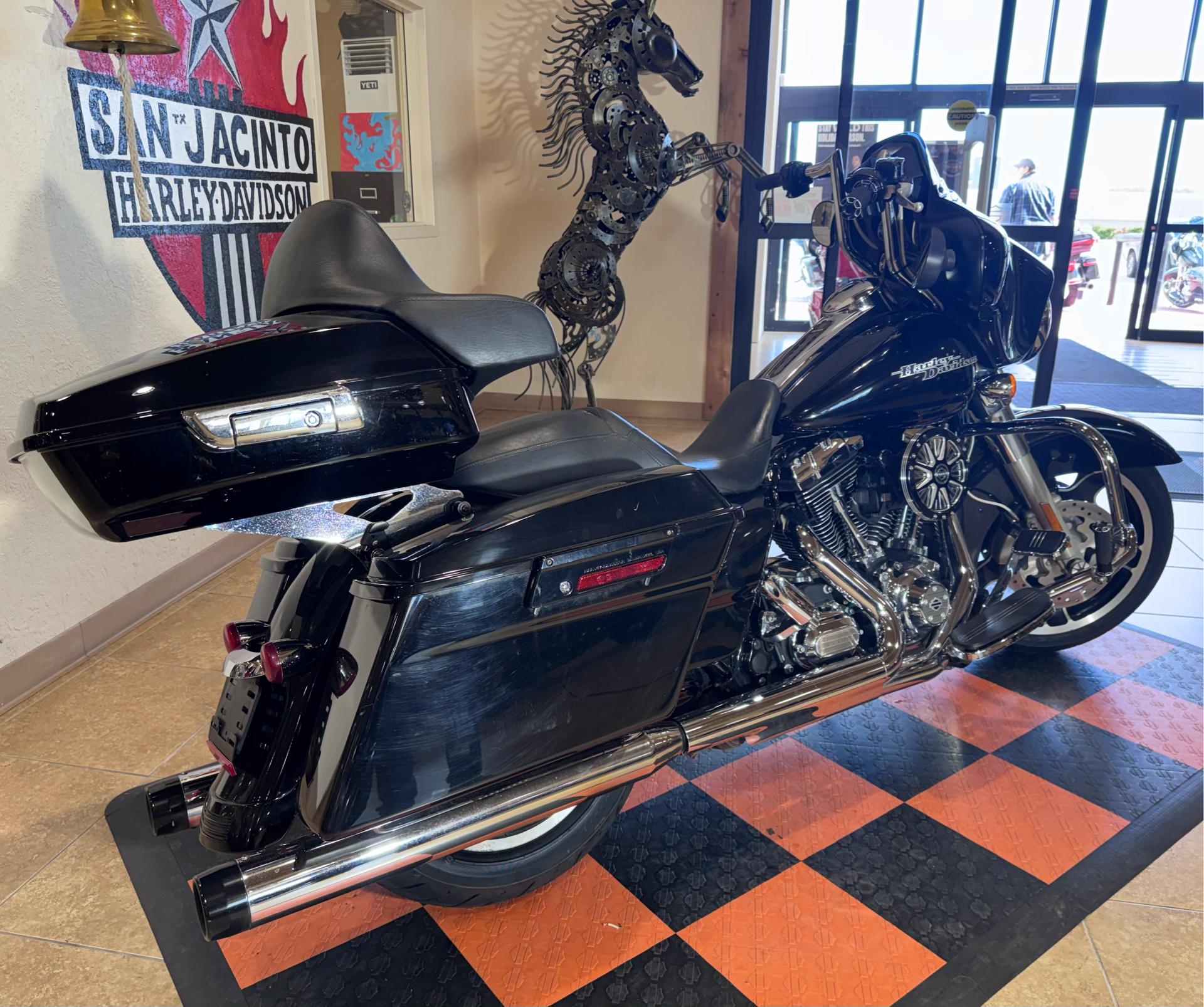 2013 Harley-Davidson Street Glide® in Pasadena, Texas - Photo 2