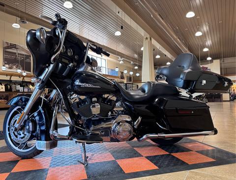 2013 Harley-Davidson Street Glide® in Pasadena, Texas - Photo 4