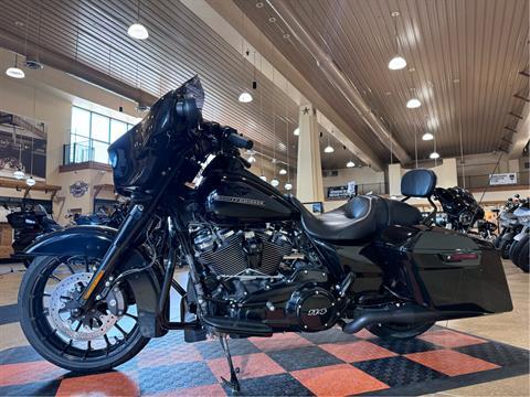 2019 Harley-Davidson Street Glide® Special in Pasadena, Texas - Photo 4