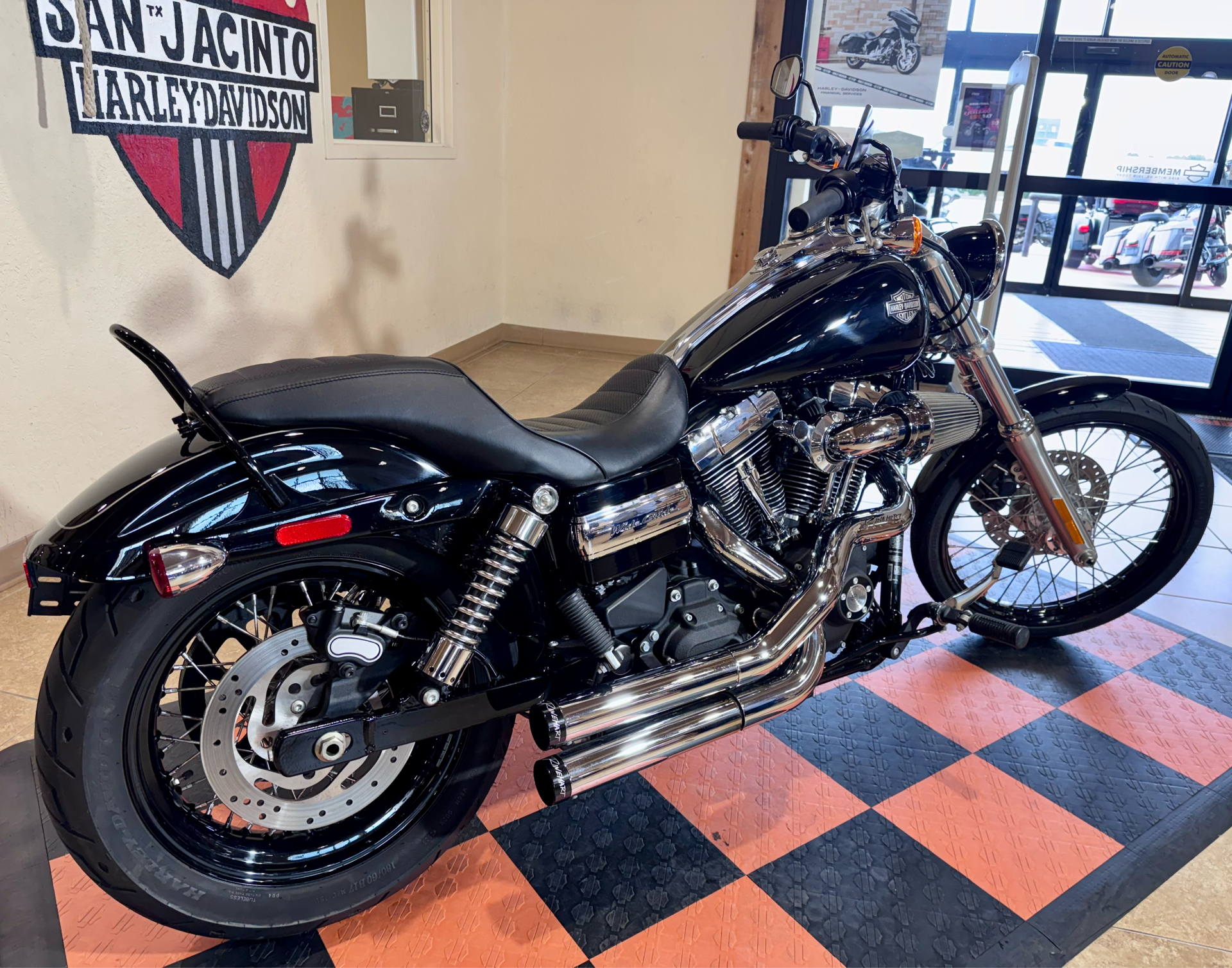 2016 Harley-Davidson Wide Glide® in Pasadena, Texas - Photo 2