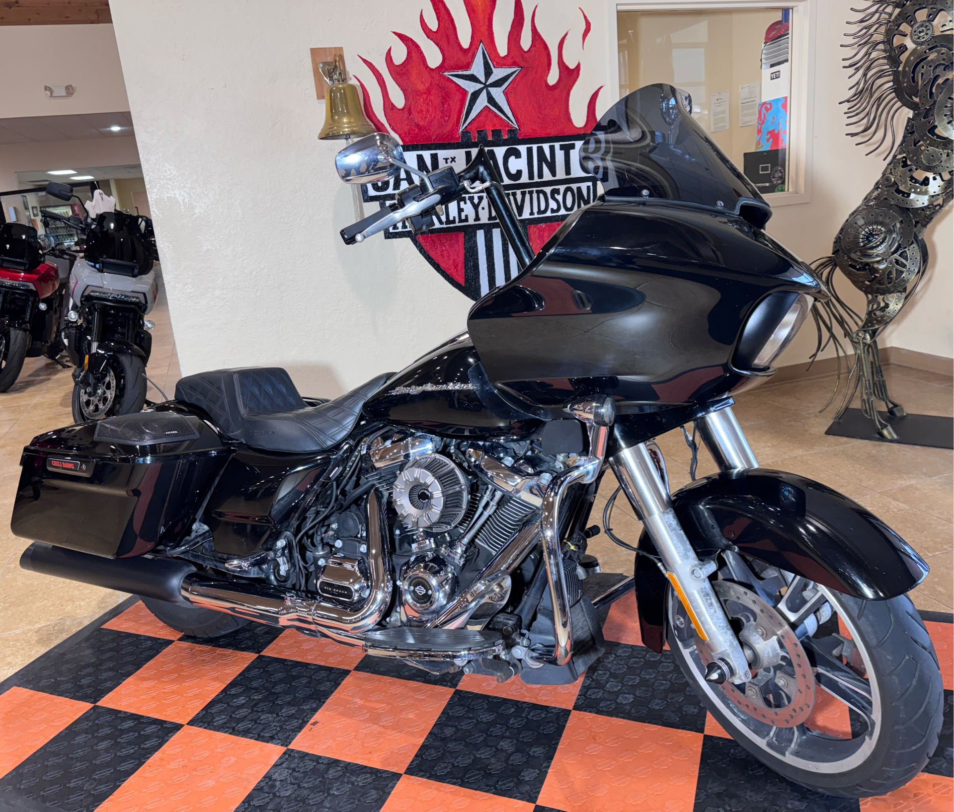 2017 Harley-Davidson Road Glide® Special in Pasadena, Texas - Photo 3
