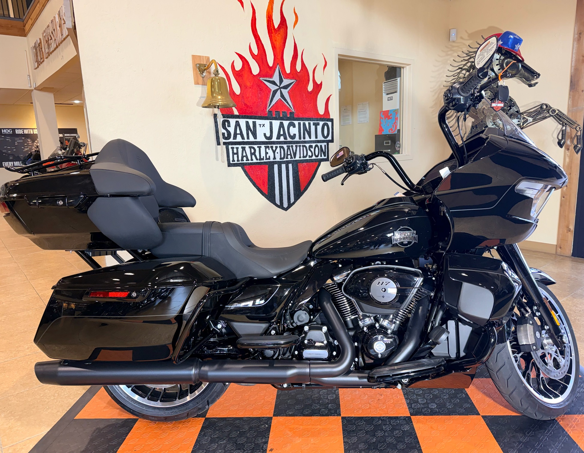 2026 Harley-Davidson Road Glide® Limited 1