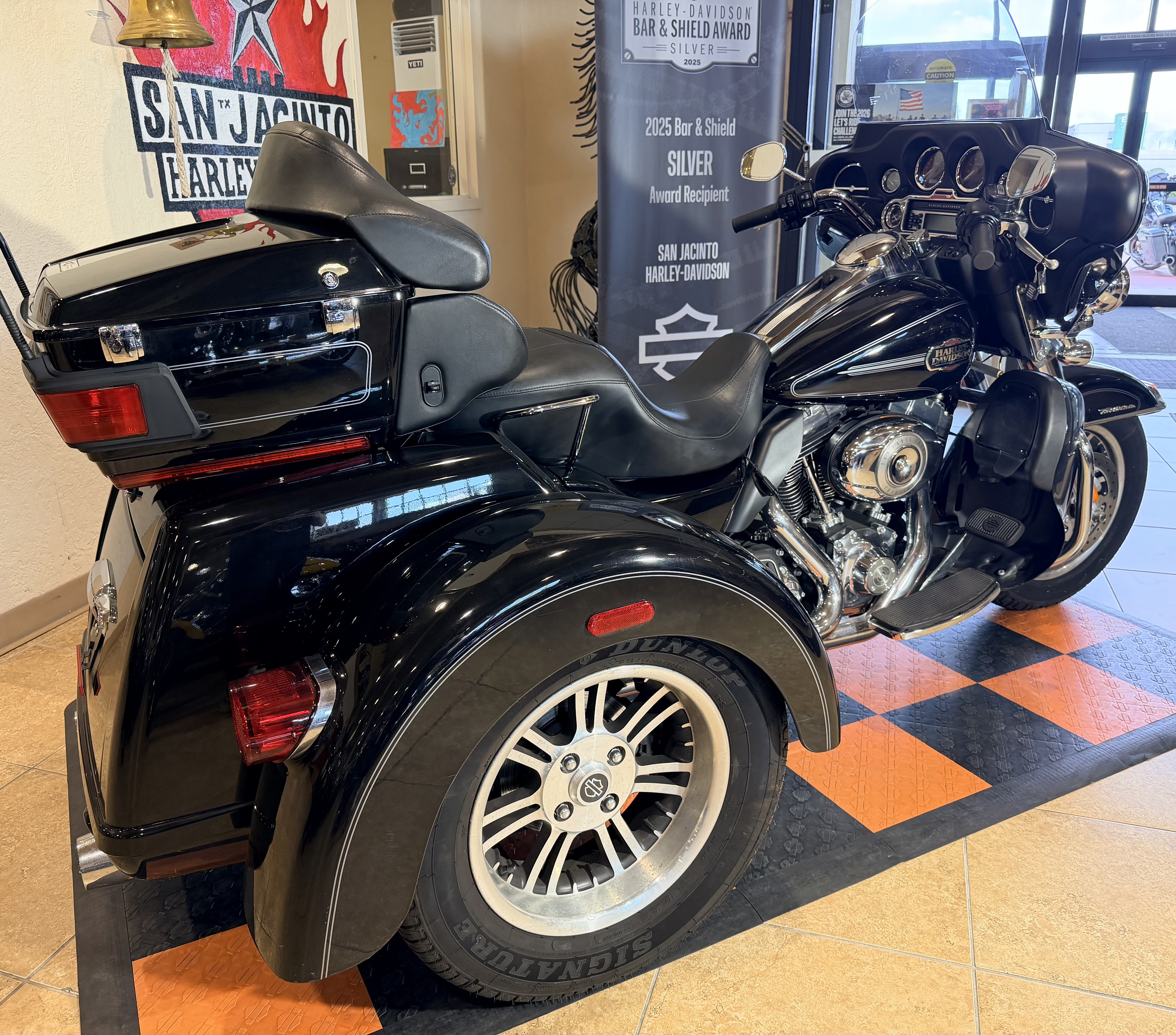 2012 Harley-Davidson Tri Glide® Ultra Classic® in Pasadena, Texas - Photo 3