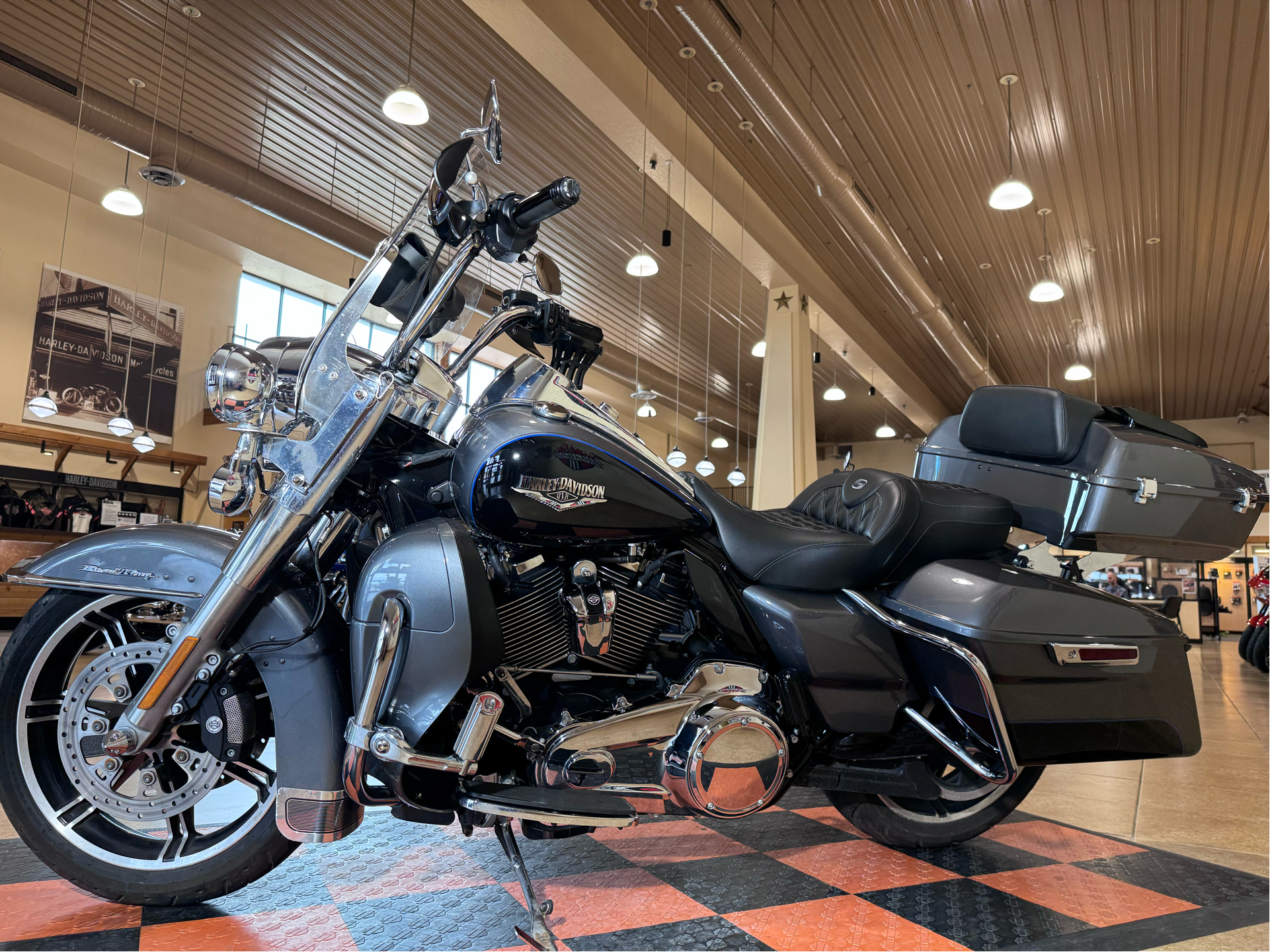 2022 Harley-Davidson Road King® in Pasadena, Texas - Photo 4