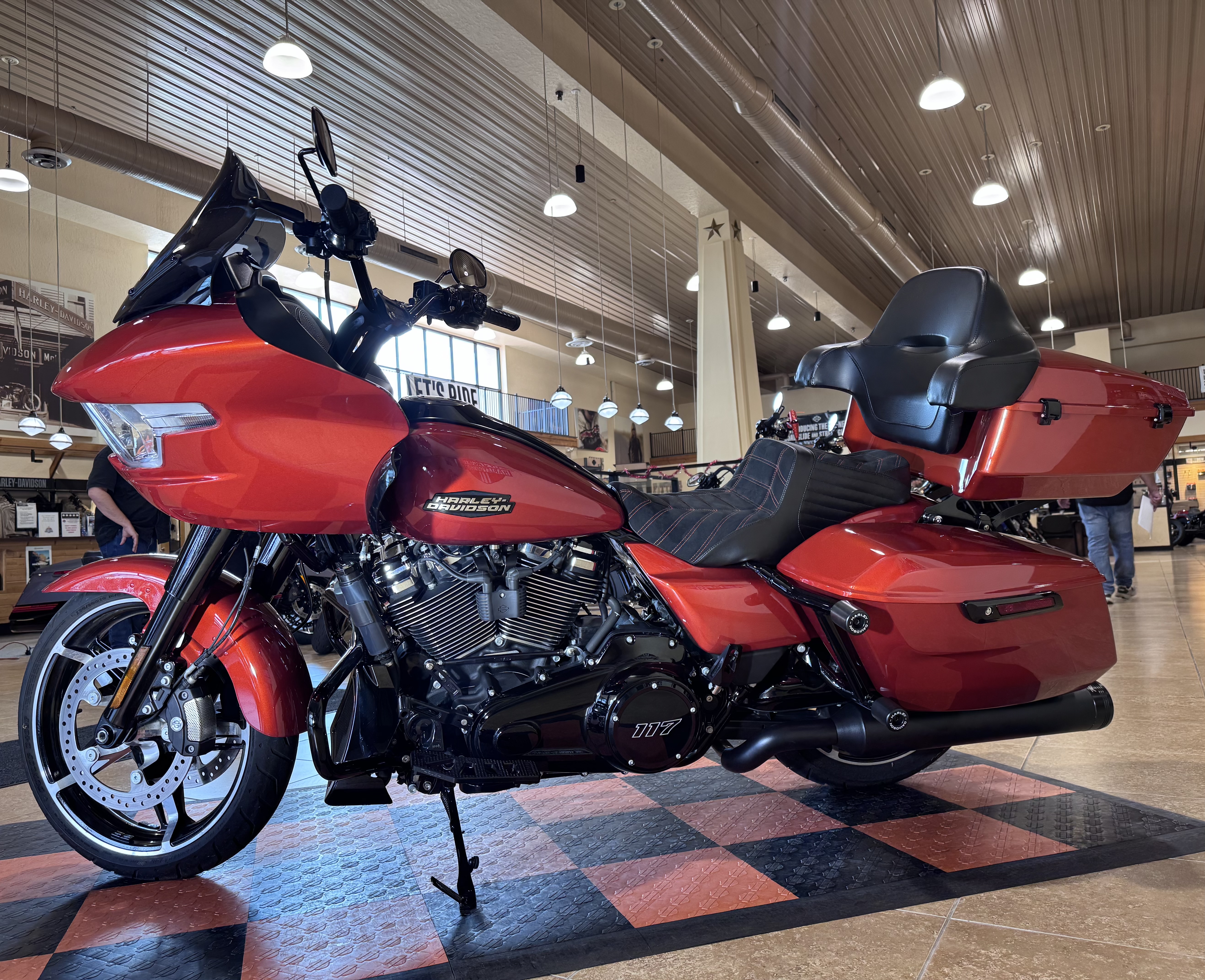 2024 Harley-Davidson Road Glide® in Pasadena, Texas - Photo 2