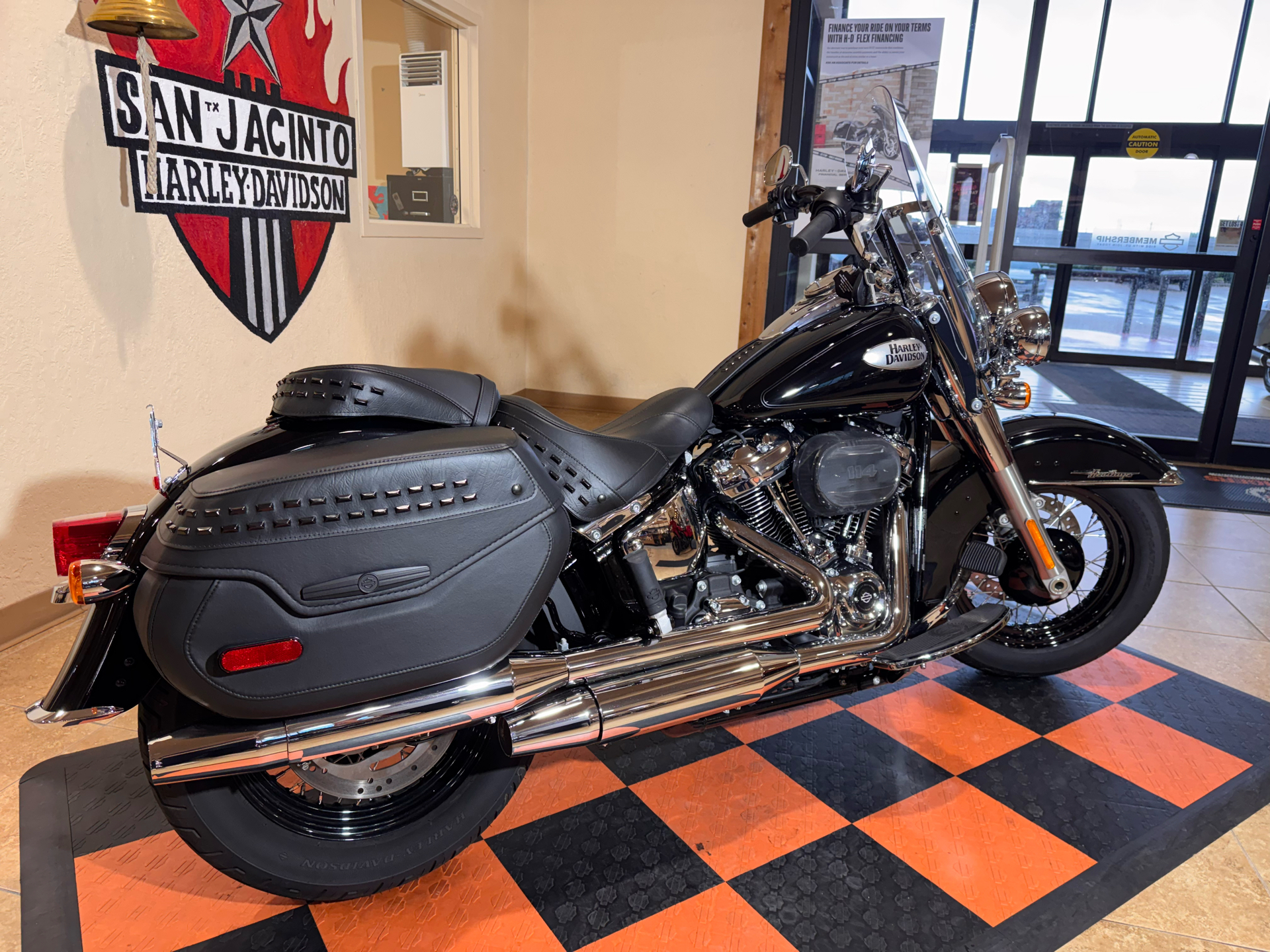 2024 Harley-Davidson Heritage Classic 114 in Pasadena, Texas - Photo 2
