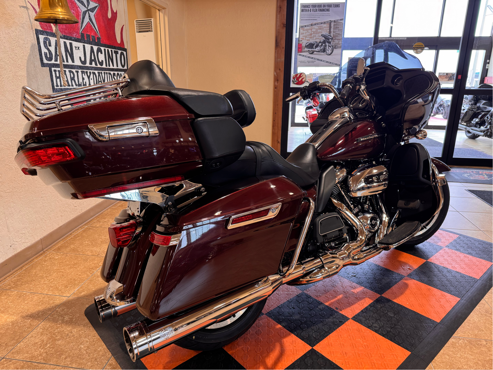 2019 Harley-Davidson Road Glide® Ultra in Pasadena, Texas - Photo 2