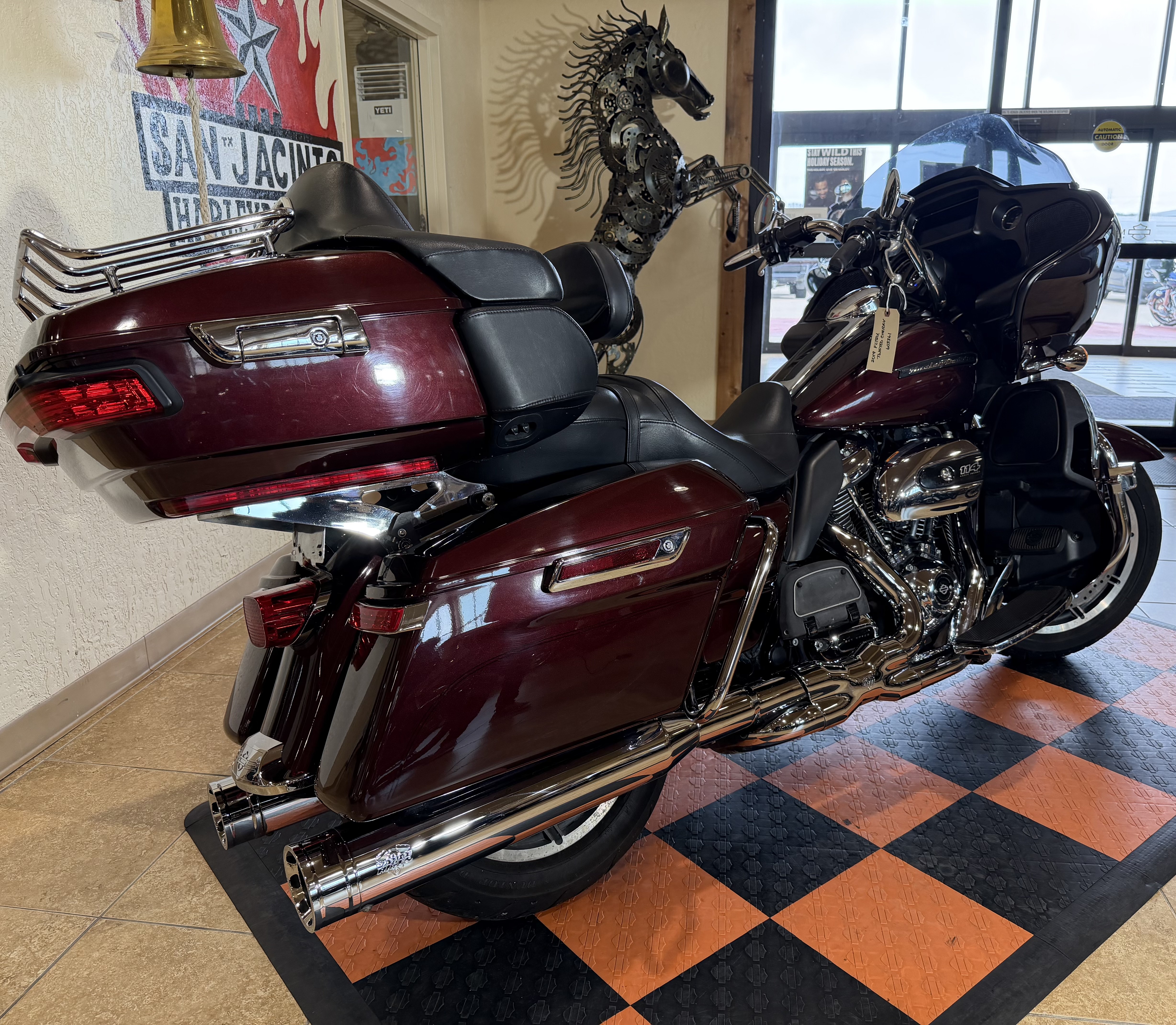 2019 Harley-Davidson Road Glide® Ultra in Pasadena, Texas - Photo 2