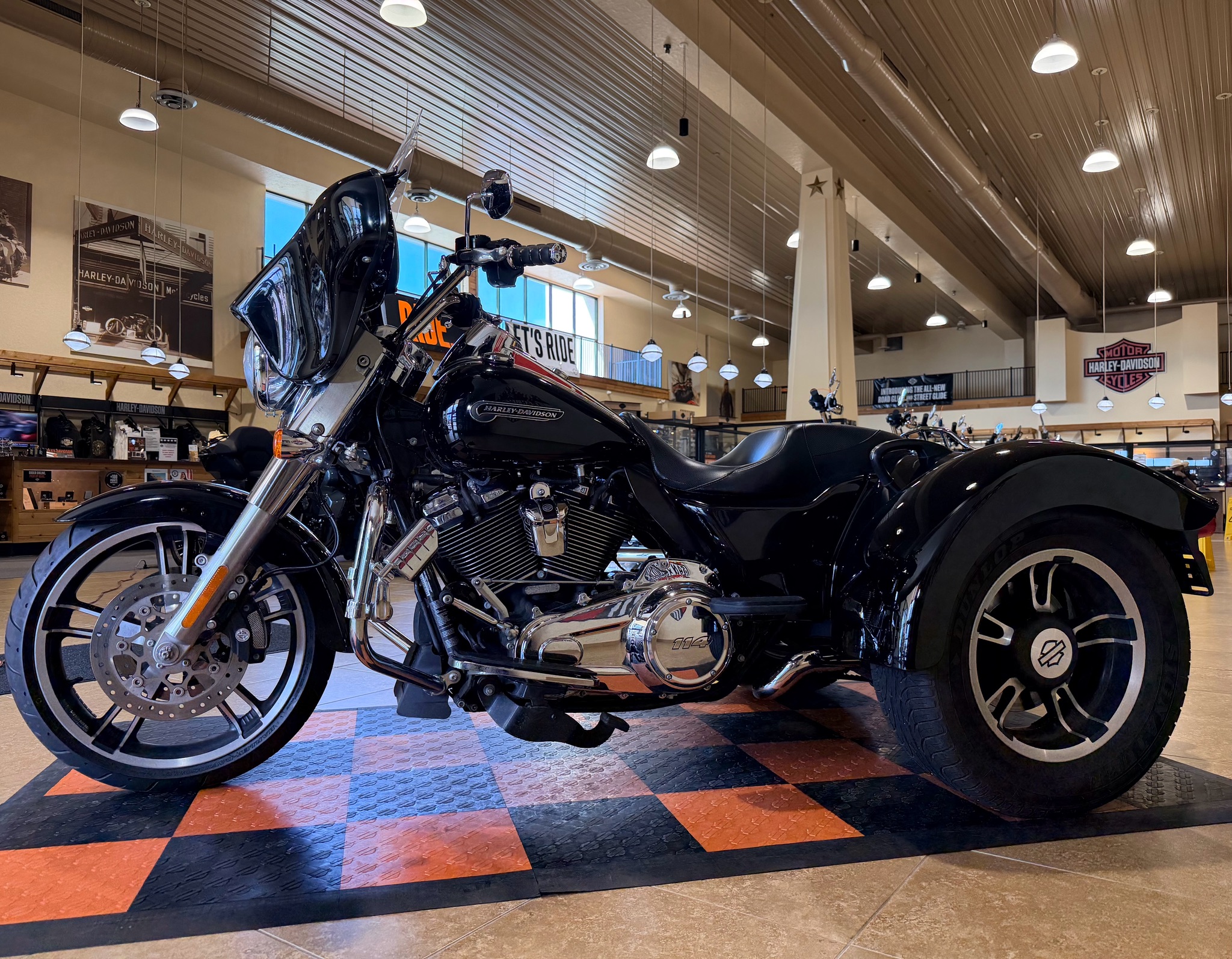 2019 Harley-Davidson Freewheeler® 4