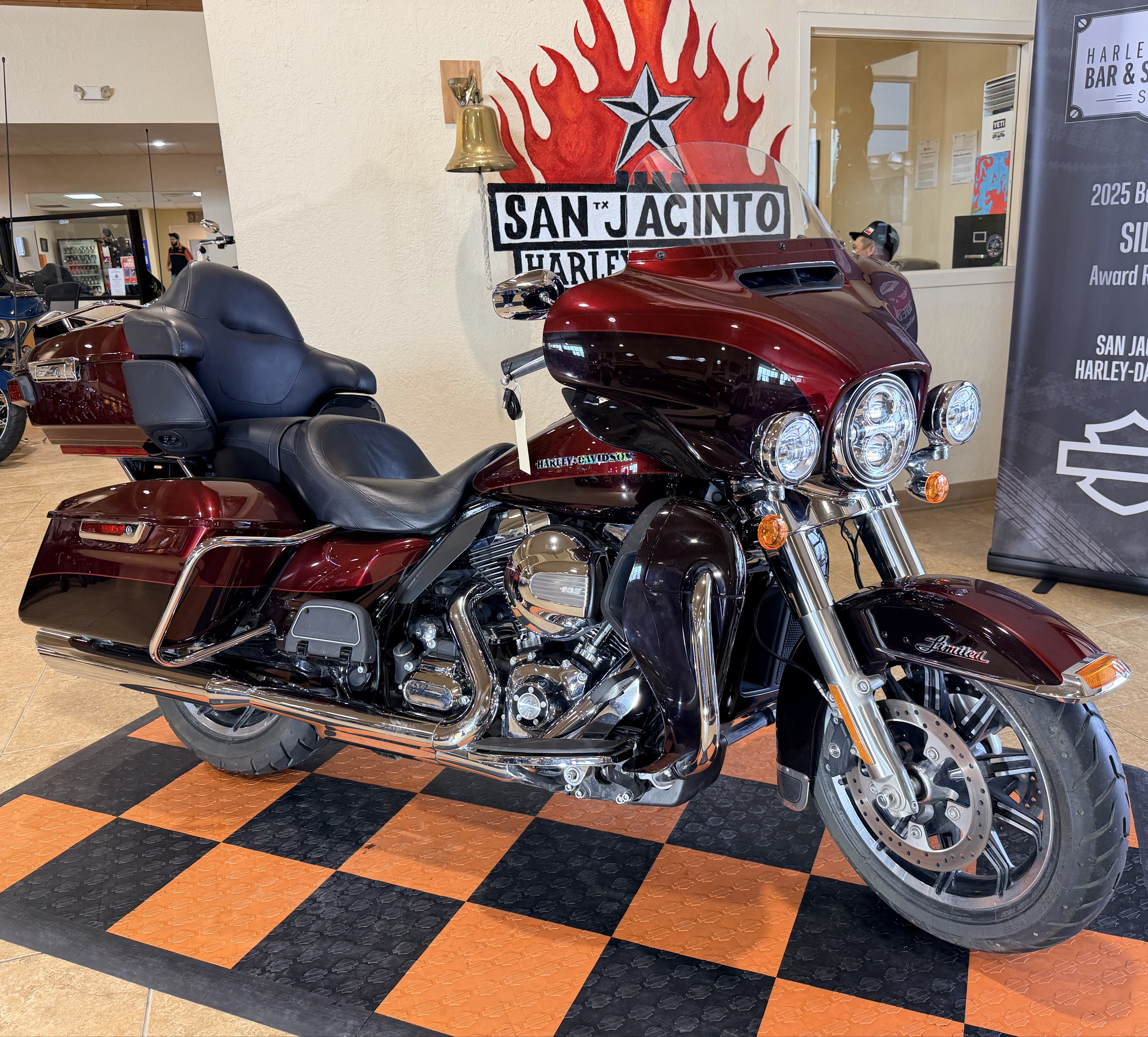 2014 Harley-Davidson Ultra Limited in Pasadena, Texas - Photo 2