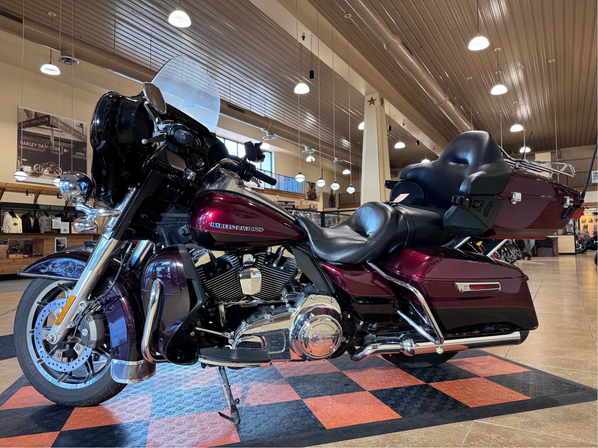 2014 Harley-Davidson Ultra Limited in Pasadena, Texas - Photo 4
