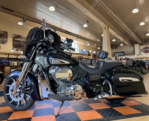 2020 Indian Motorcycle Chieftain® Limited in Pasadena, Texas - Photo 4
