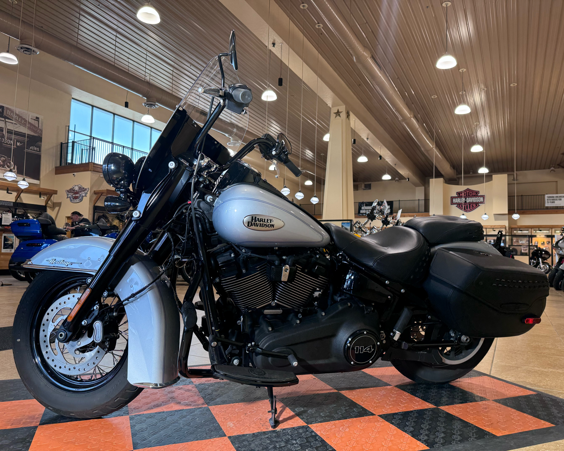 2024 Harley-Davidson Heritage Classic 114 in Pasadena, Texas - Photo 4
