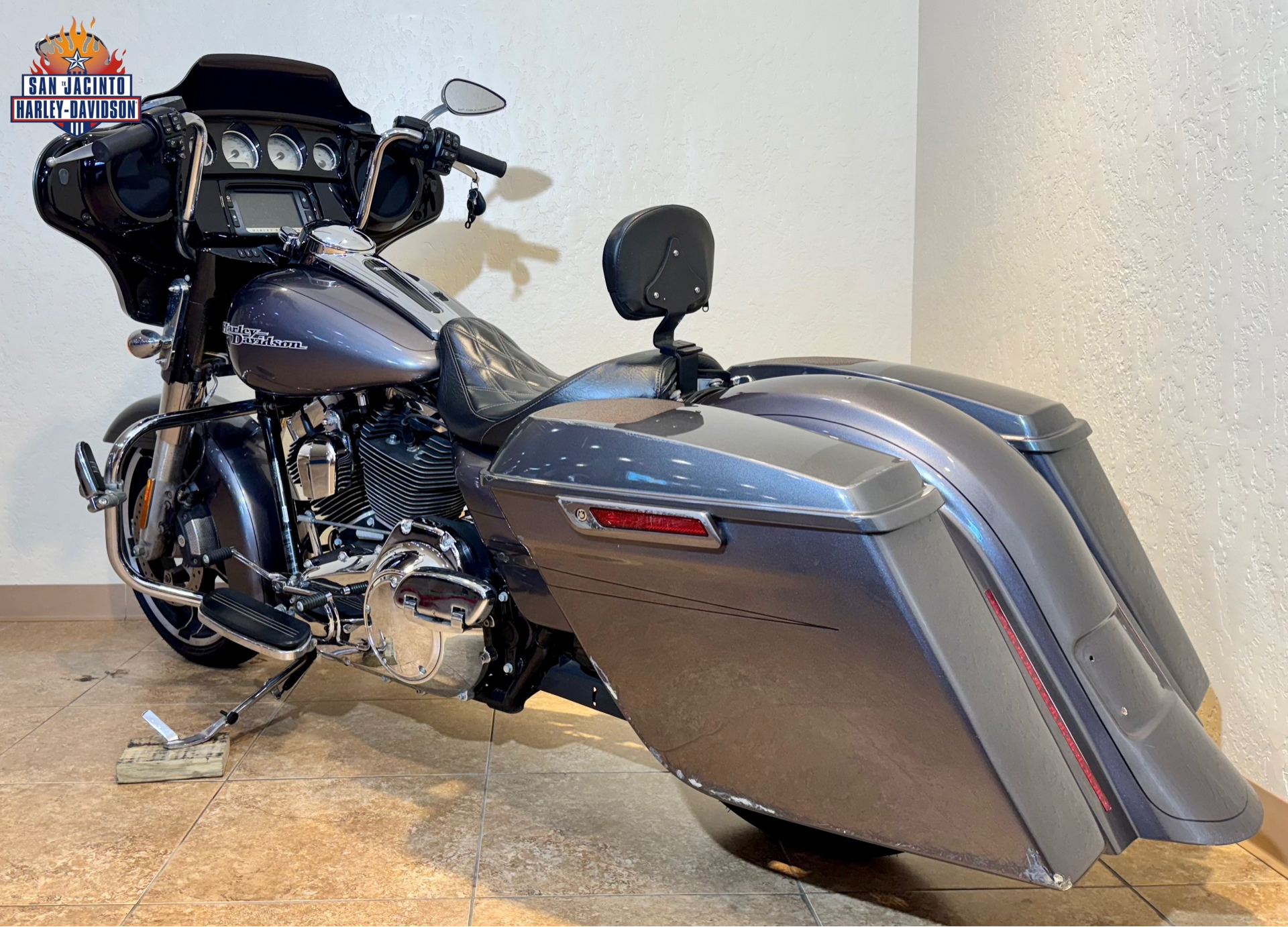 2015 Harley-Davidson Street Glide® Special in Pasadena, Texas - Photo 6