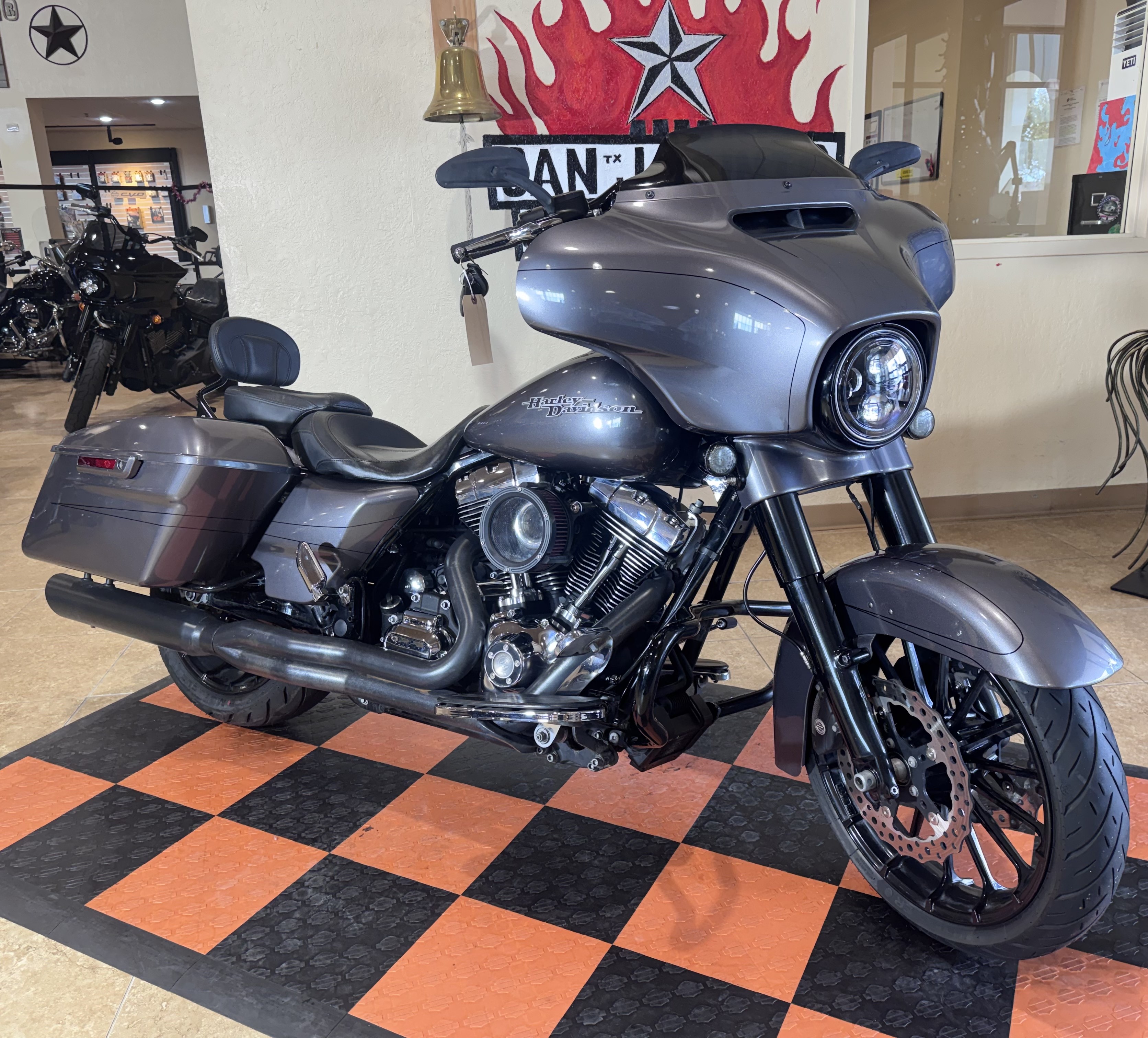 2015 Harley-Davidson Street Glide® Special in Pasadena, Texas - Photo 3