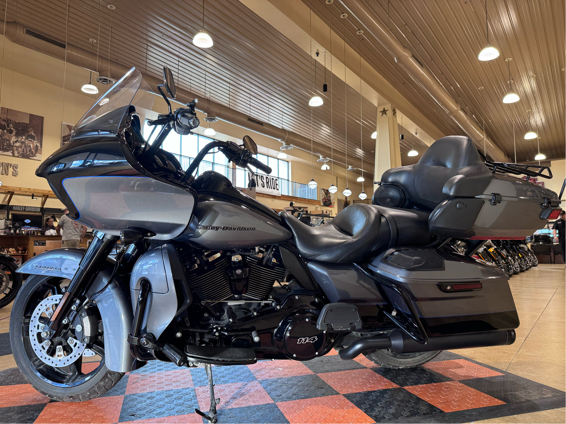 2021 Harley-Davidson Road Glide® Limited in Pasadena, Texas - Photo 4