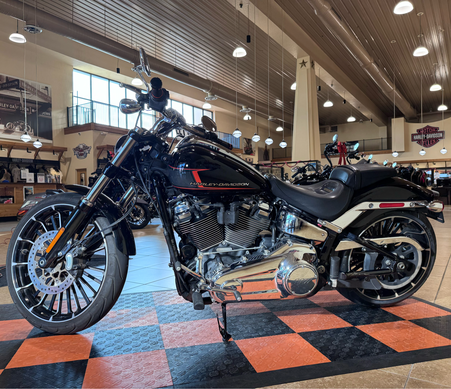 2023 Harley-Davidson Breakout® in Pasadena, Texas - Photo 4