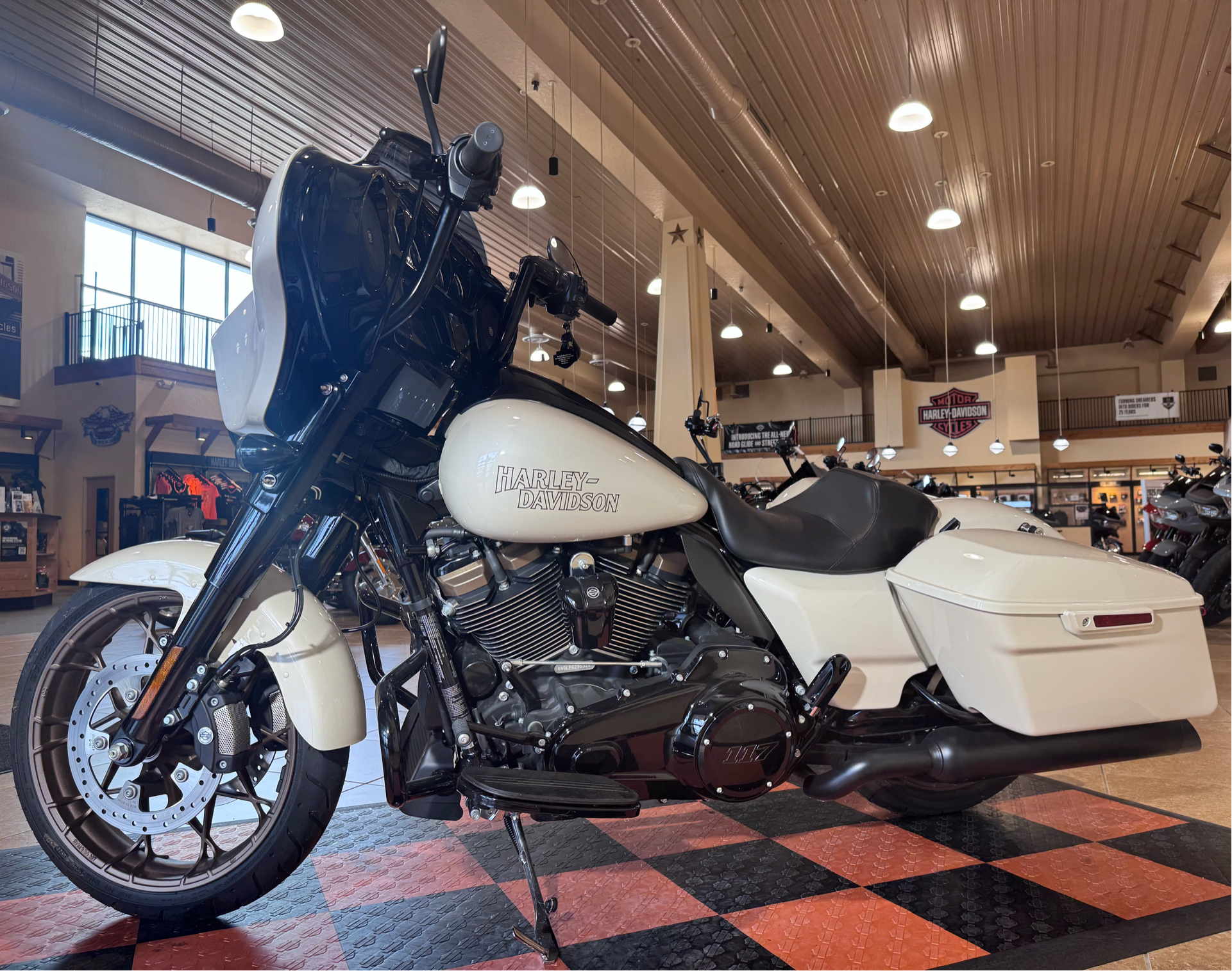 2023 Harley-Davidson Street Glide® ST in Pasadena, Texas - Photo 4