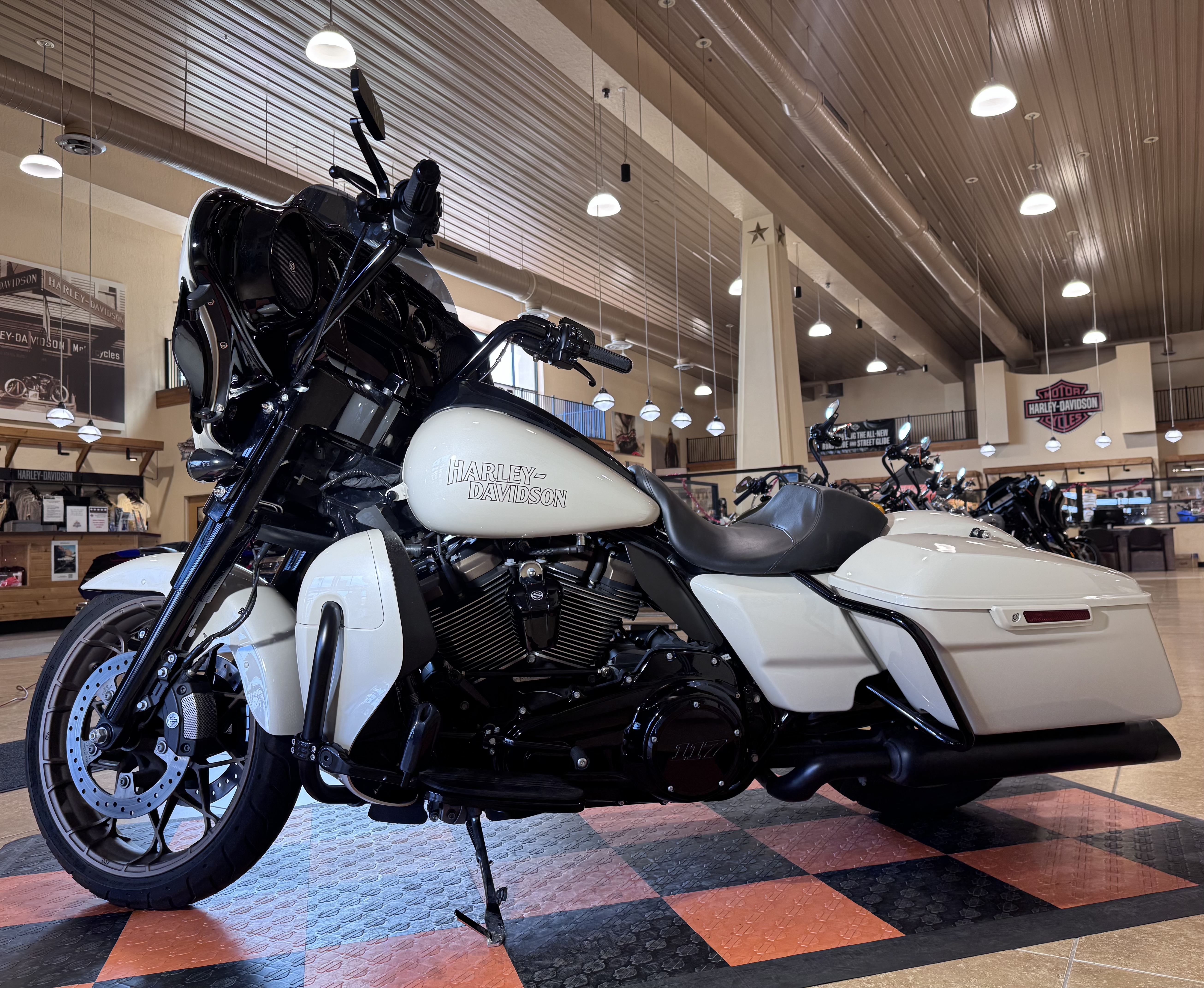 2023 Harley-Davidson Street Glide® ST in Pasadena, Texas - Photo 4