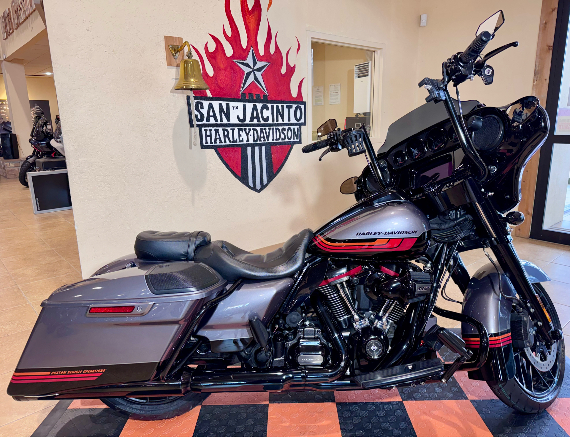 2020 Harley-Davidson CVO™ Street Glide® in Pasadena, Texas - Photo 1