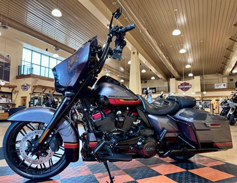 2020 Harley-Davidson CVO™ Street Glide® in Pasadena, Texas - Photo 4