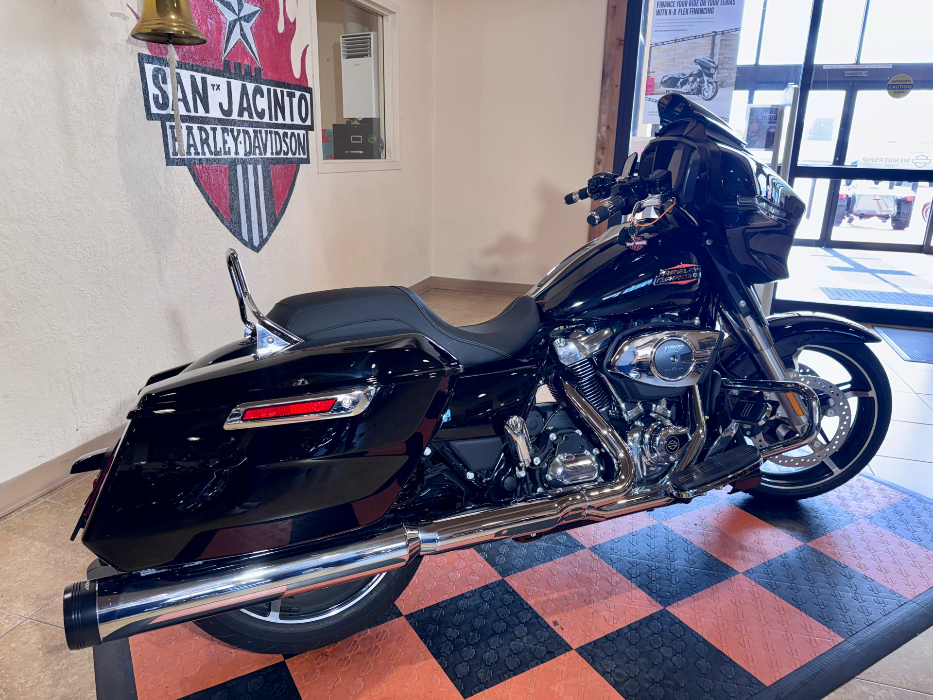 2024 Harley-Davidson Street Glide® in Pasadena, Texas - Photo 2