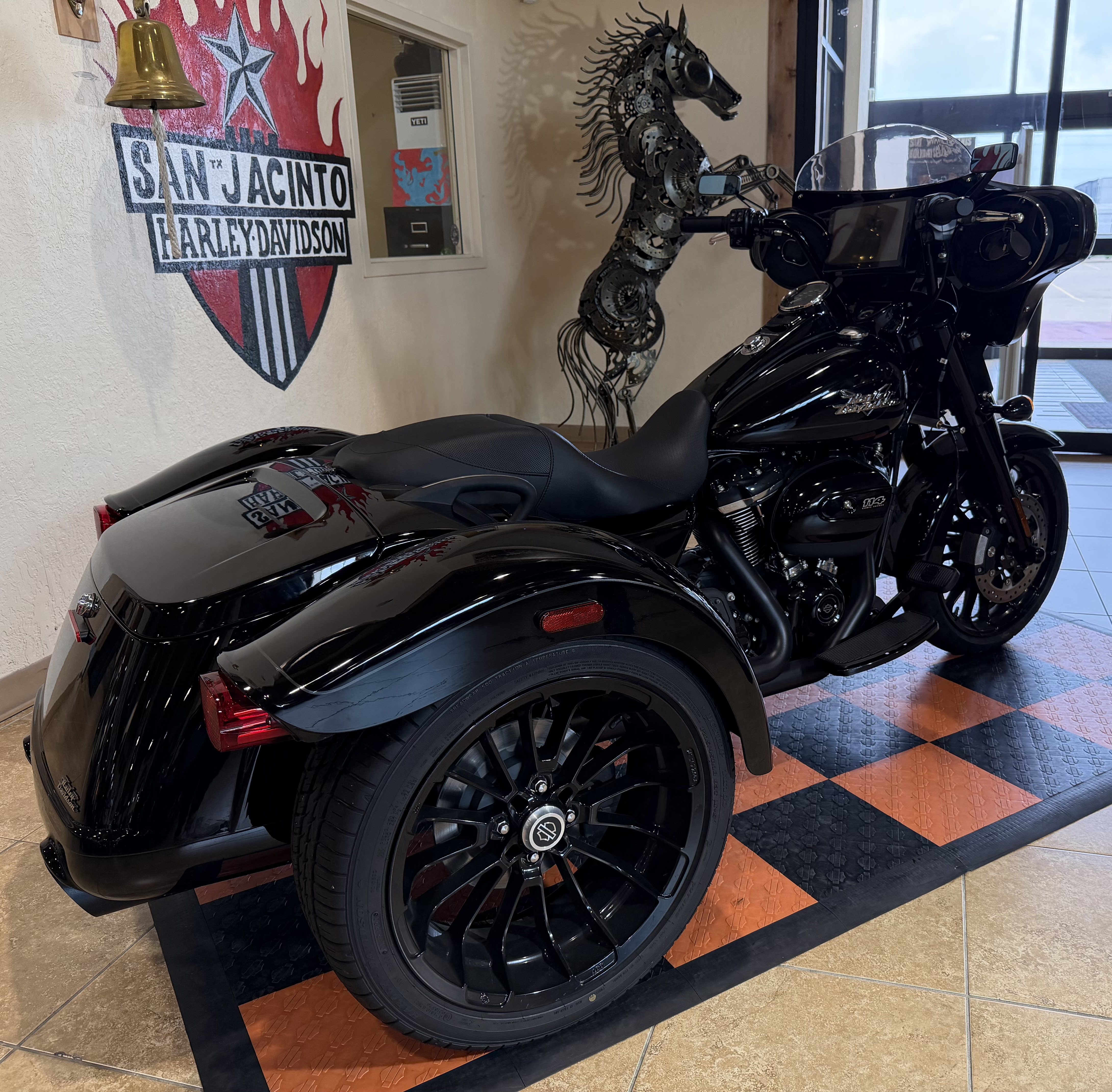 2023 Harley-Davidson Freewheeler® in Pasadena, Texas - Photo 2
