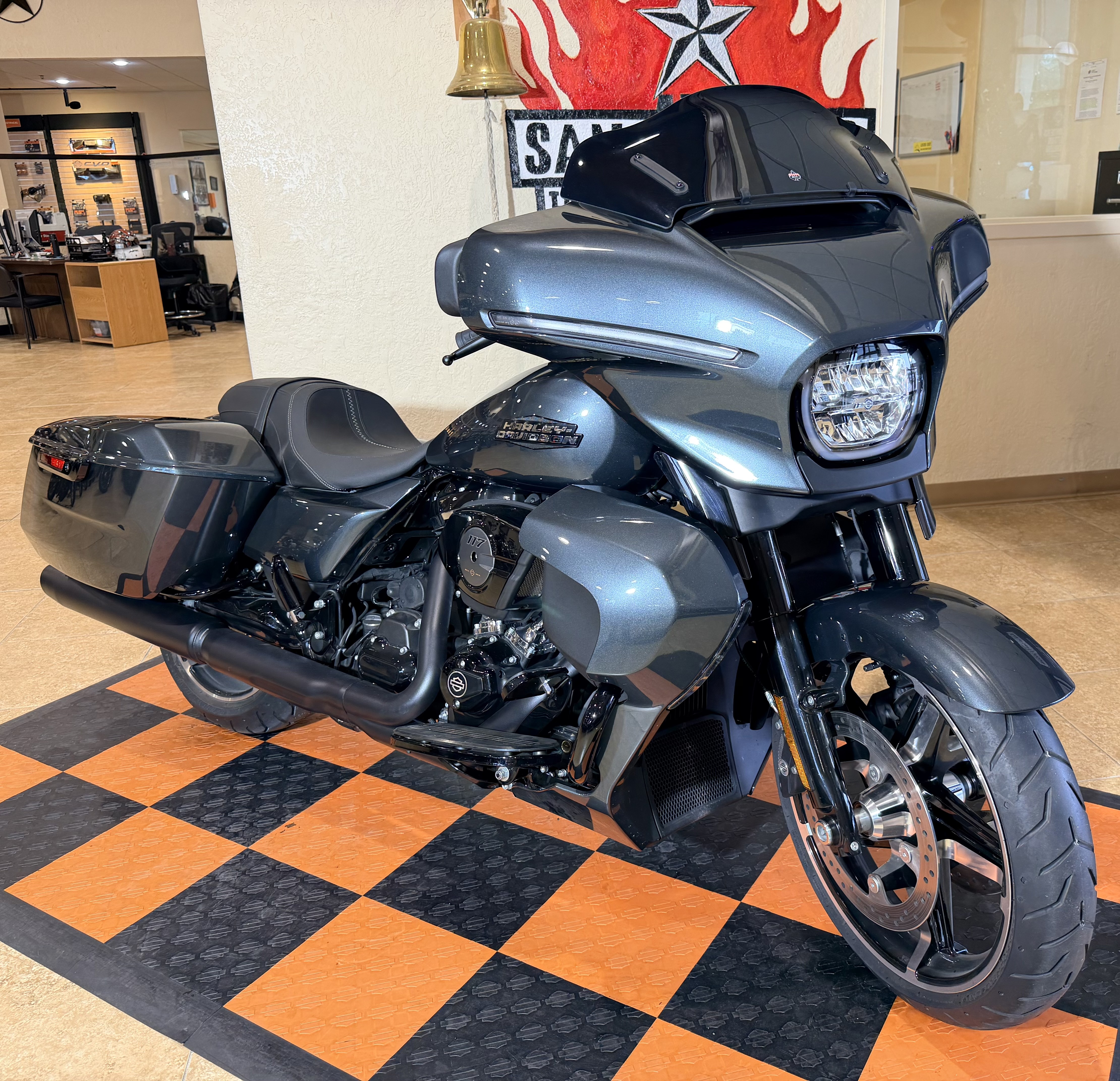 2025 Harley-Davidson Street Glide® in Pasadena, Texas - Photo 2