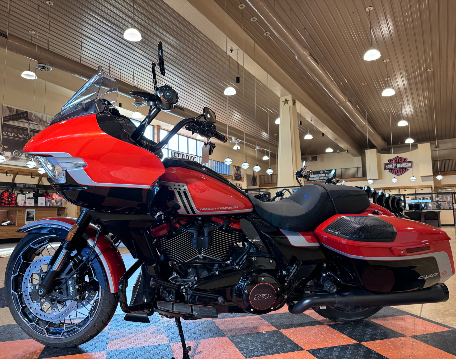 2024 Harley-Davidson CVO™ Road Glide® in Pasadena, Texas - Photo 3