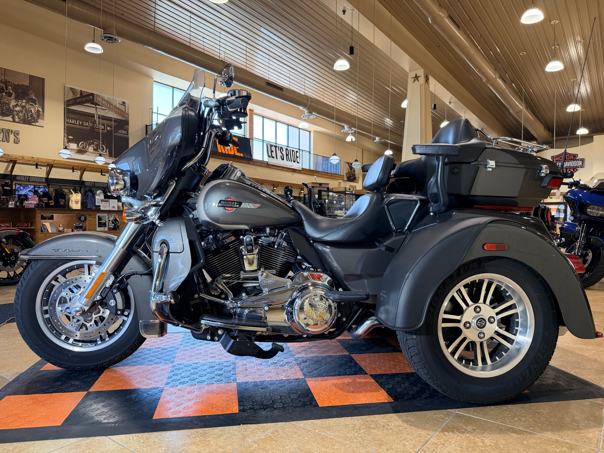 2023 Harley-Davidson Tri Glide® Ultra in Pasadena, Texas - Photo 4